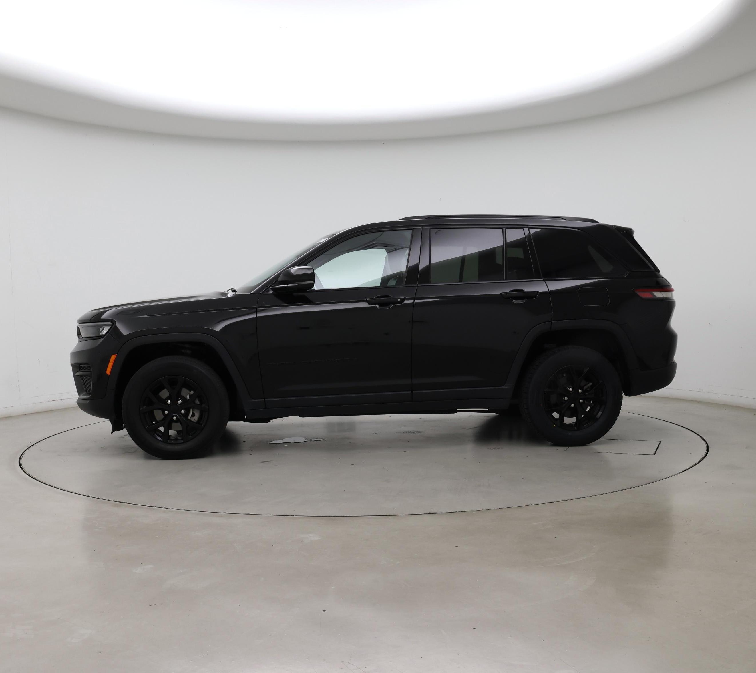 Thumbnail: 2024 Jeep Grand Cherokee - 3