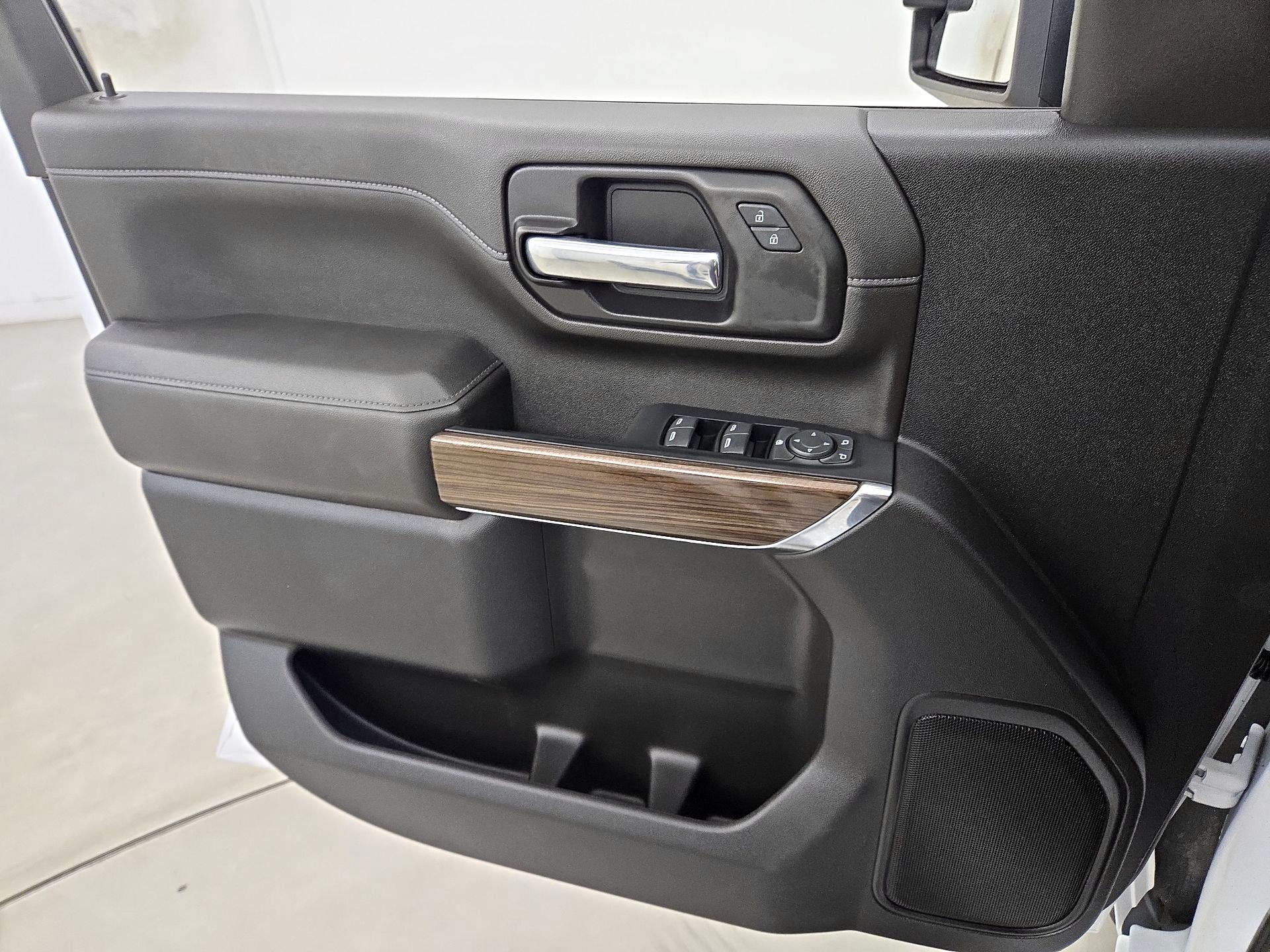 Thumbnail: 2023 Chevrolet Silverado 2500 - 12