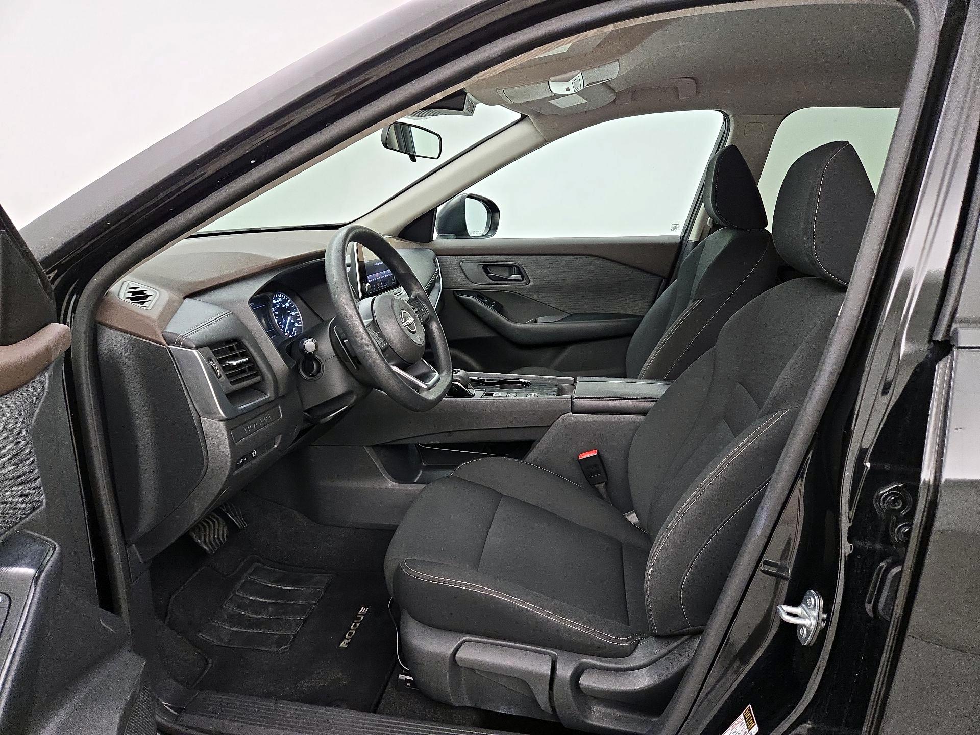 Thumbnail: 2023 Nissan Rogue - 11
