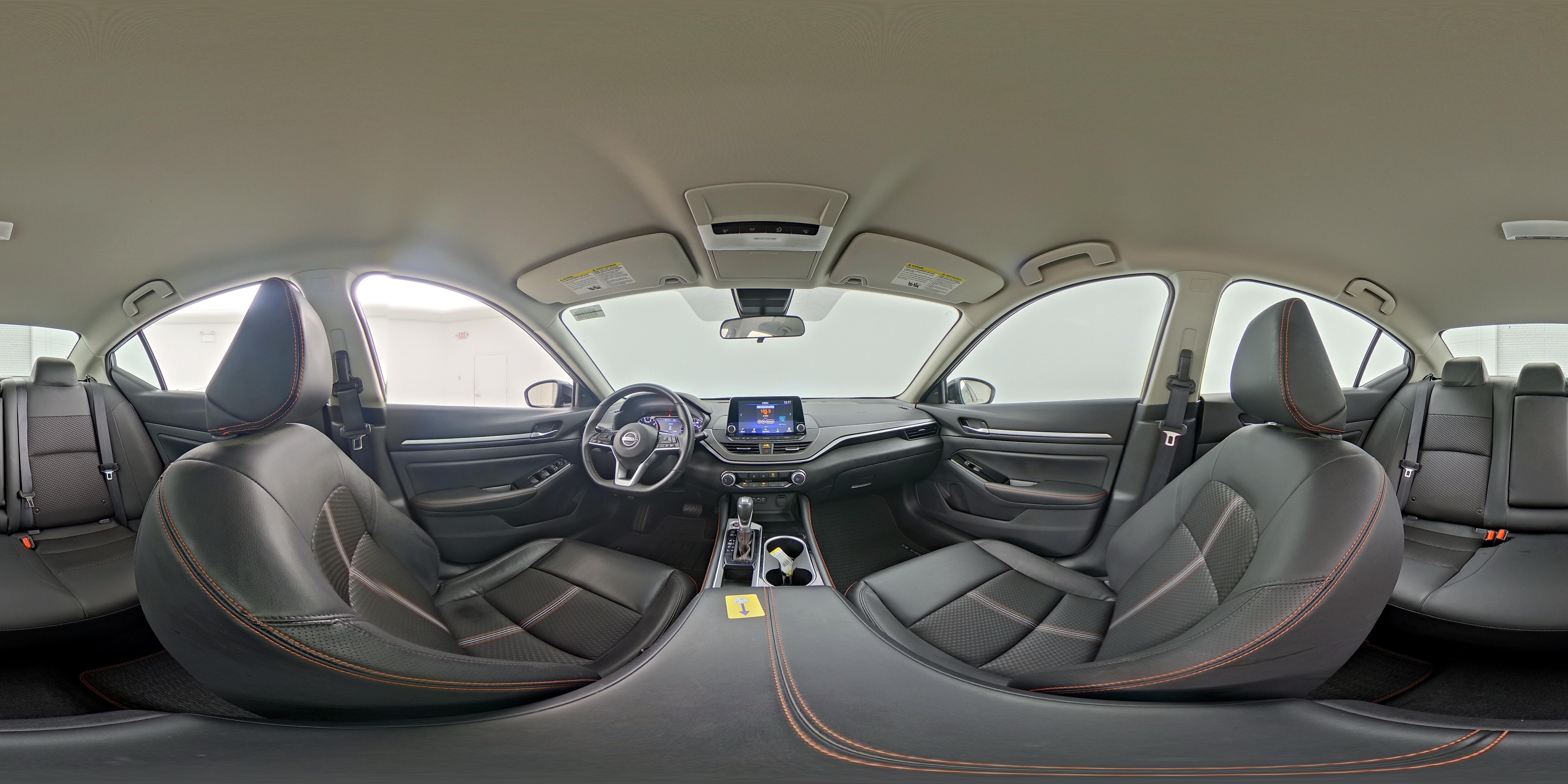 2025 Nissan Altima SR - Photo 24