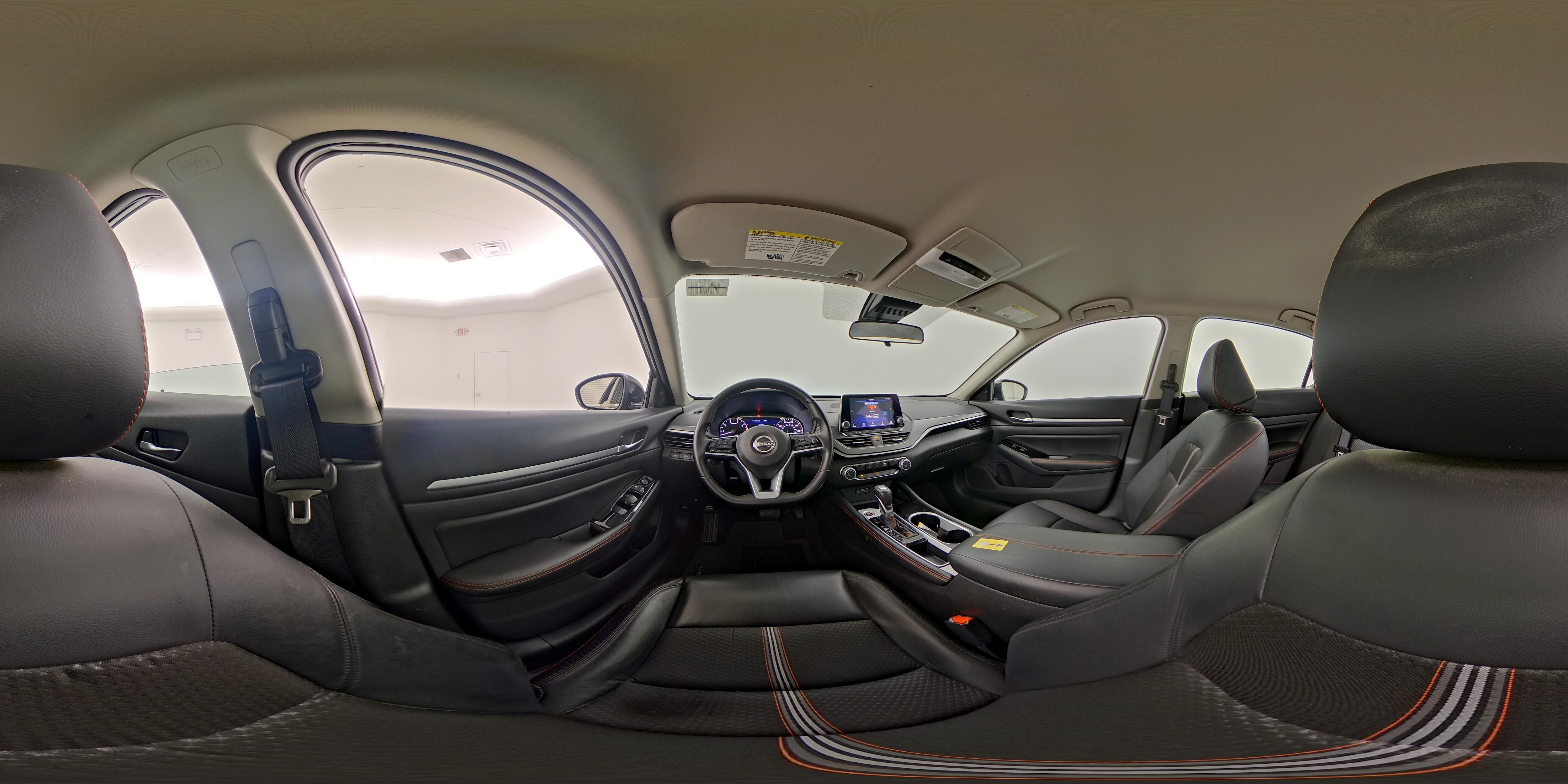 2025 Nissan Altima SR - Photo 26
