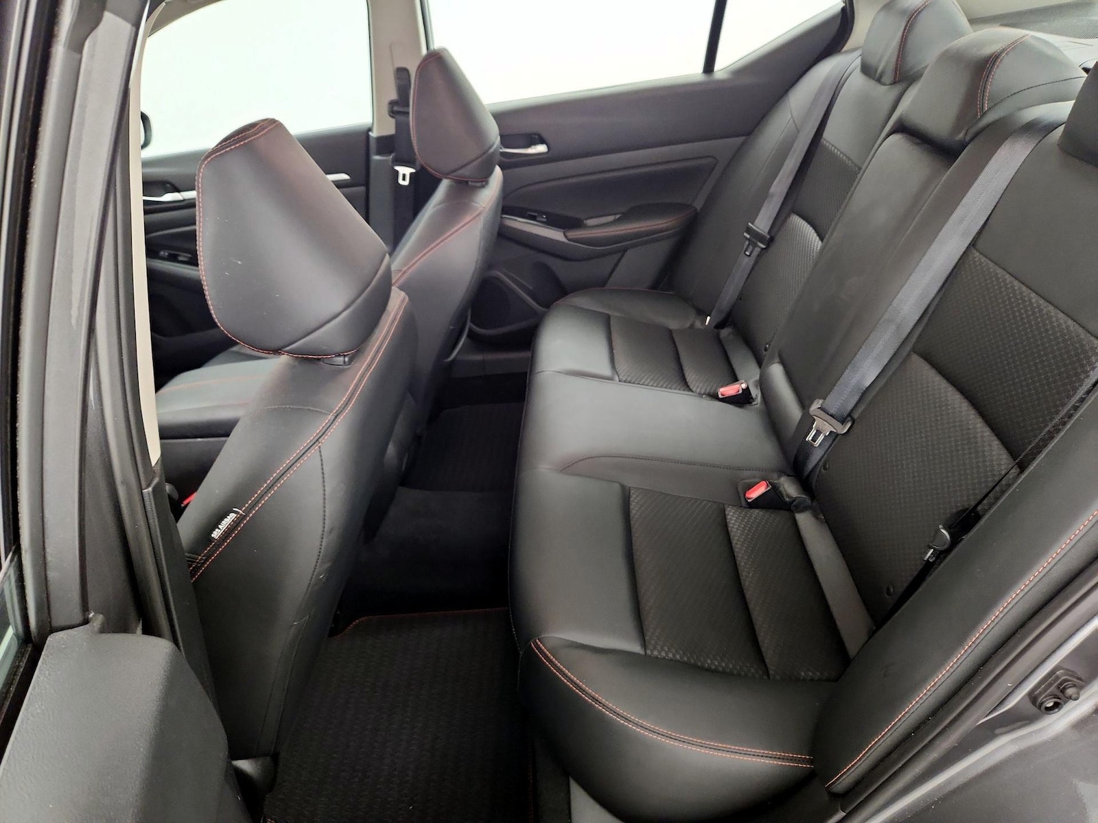 2025 Nissan Altima SR - Photo 20