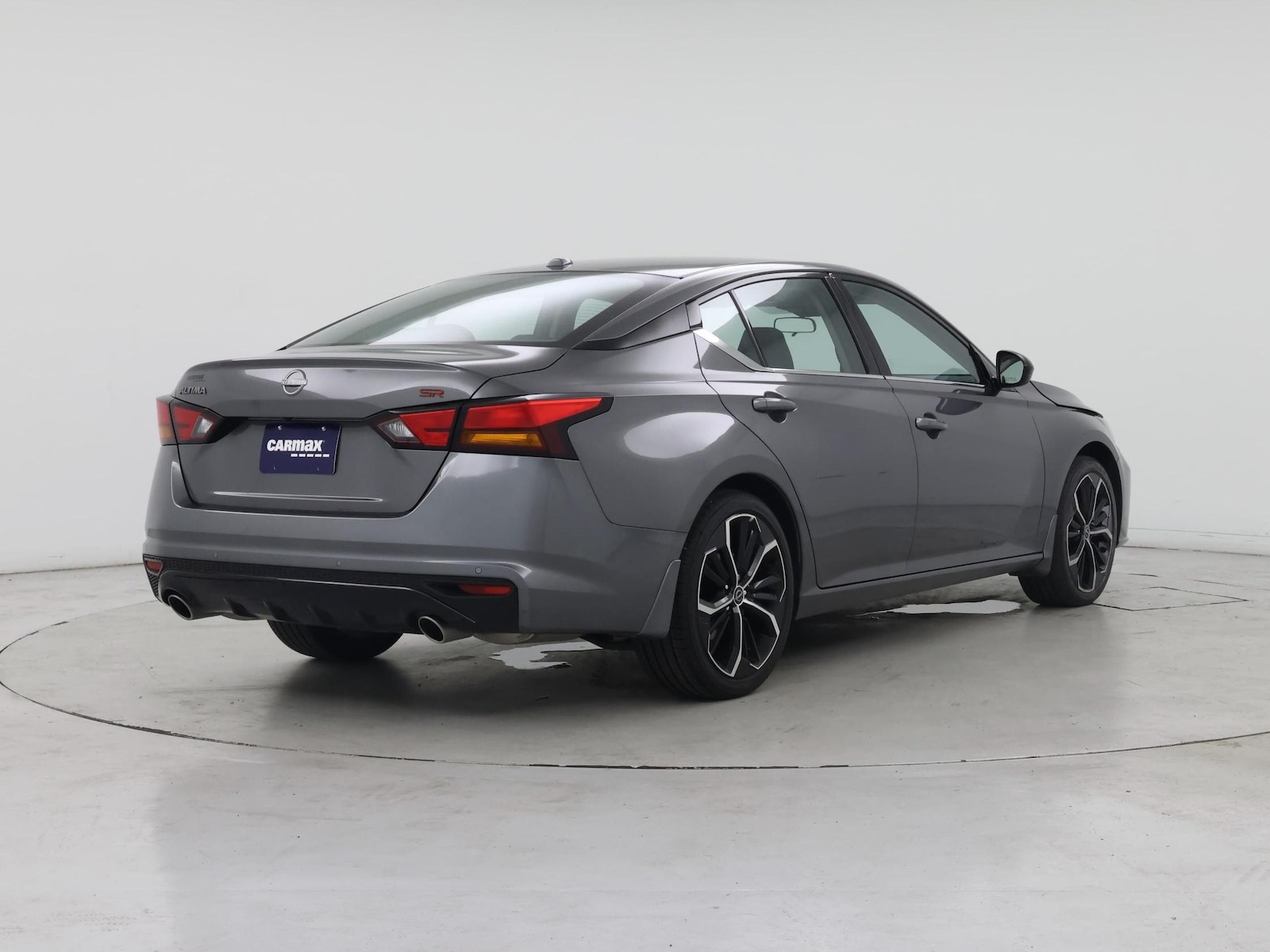 2025 Nissan Altima SR - Photo 9