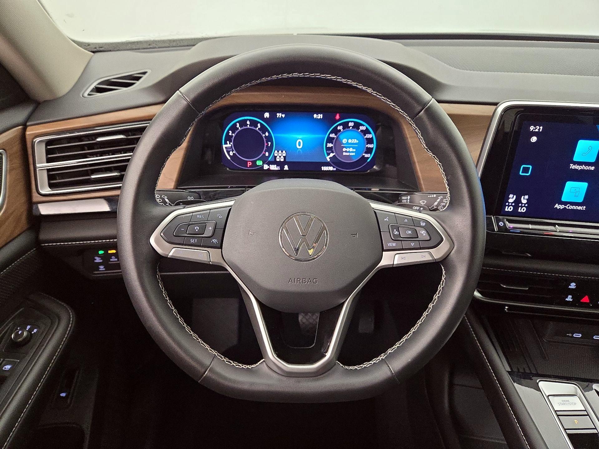 Thumbnail: 2025 Volkswagen Atlas - 10