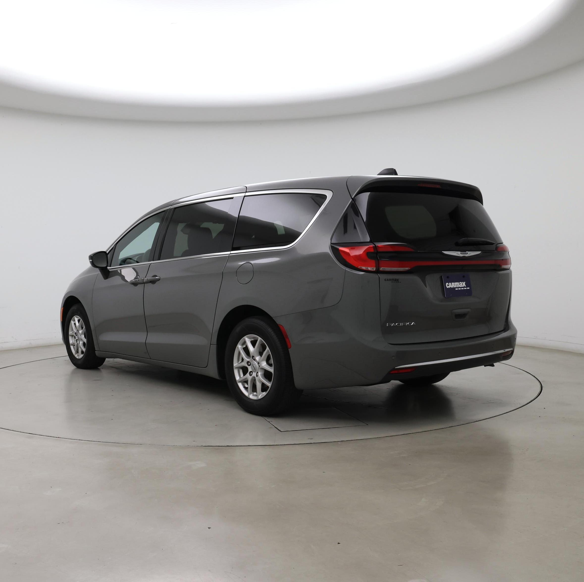 Thumbnail: 2025 Chrysler Pacifica - 2