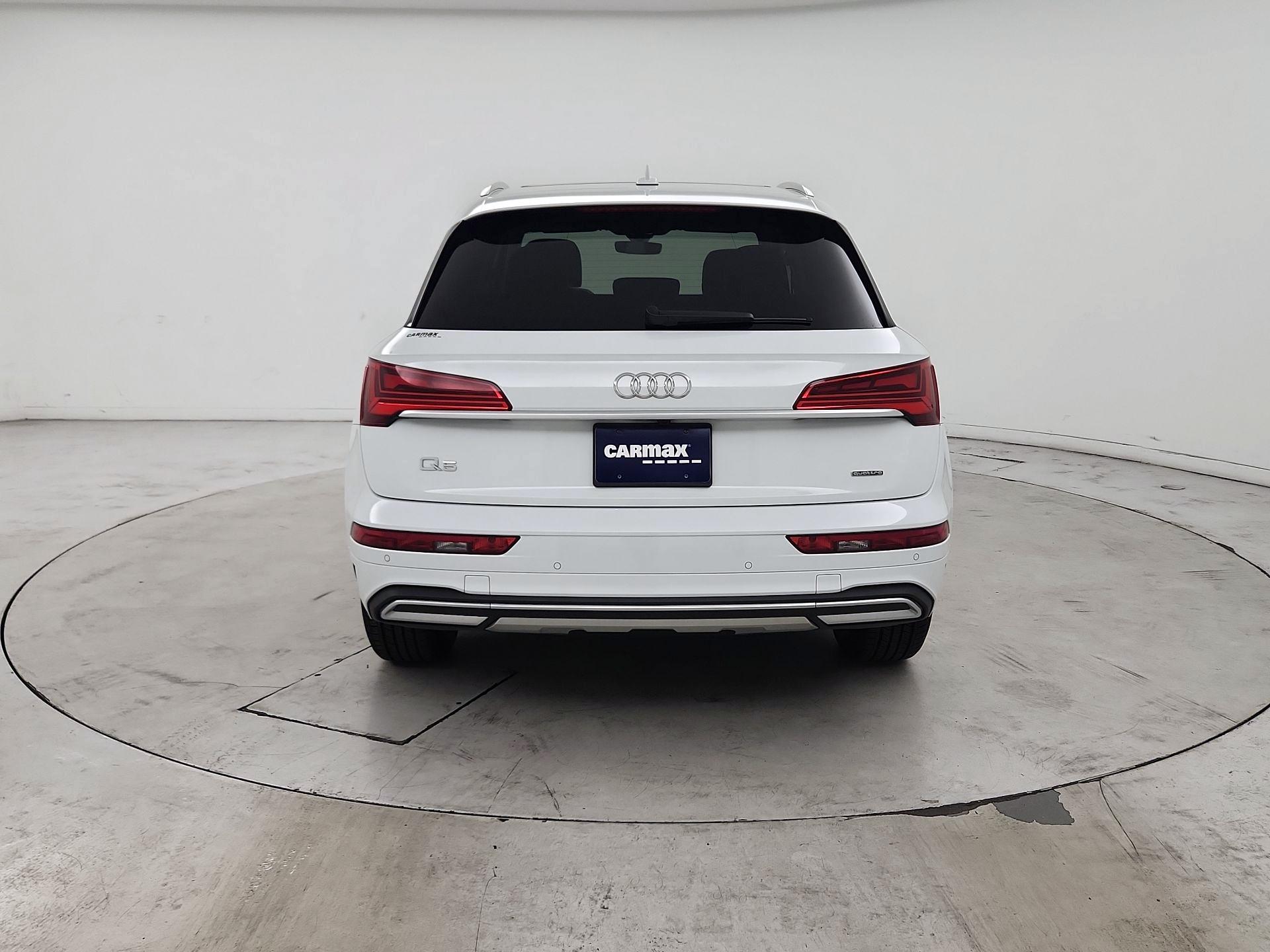 Thumbnail: 2023 Audi Q5 - 6