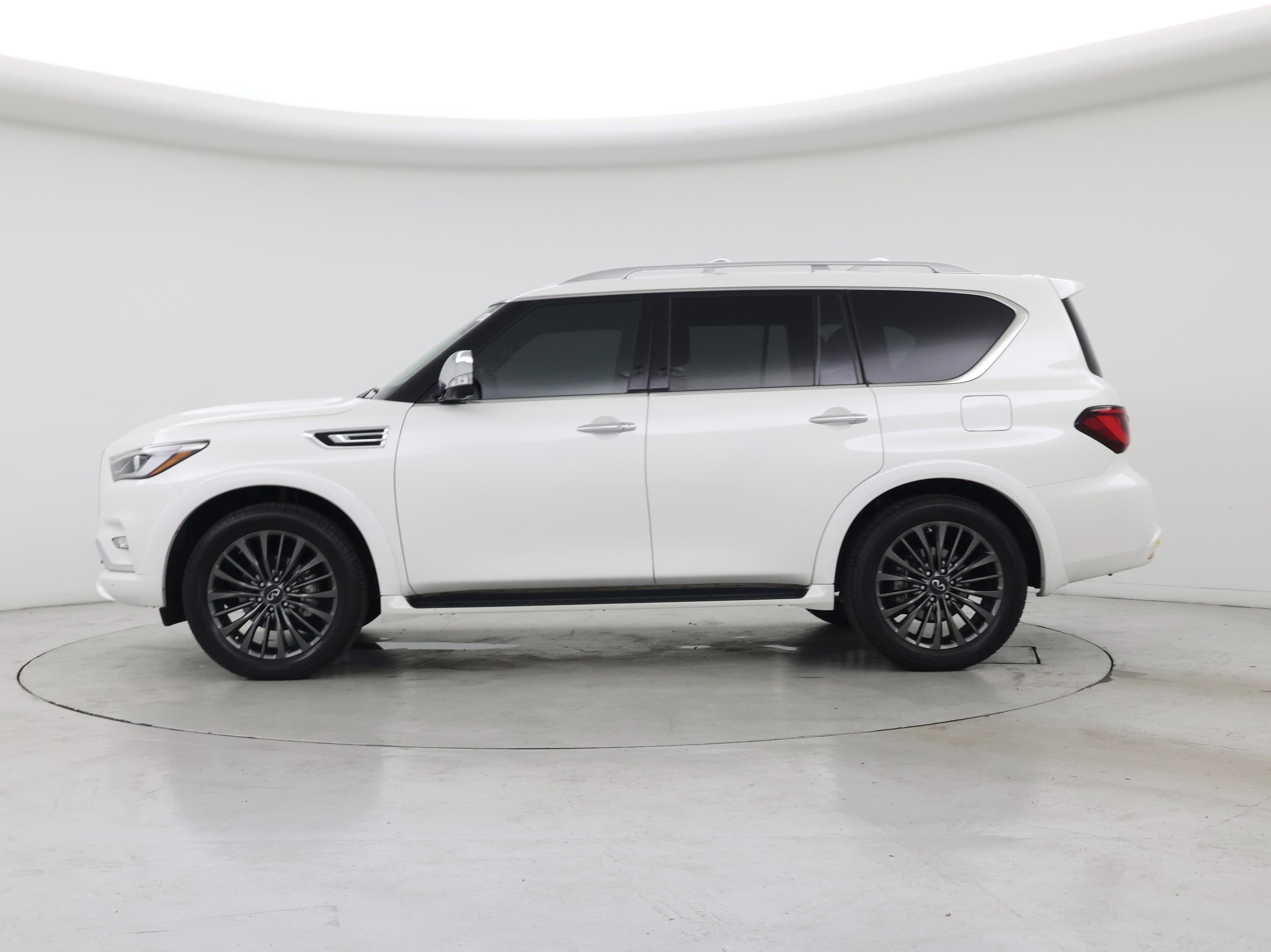 Thumbnail: 2022 INFINITI QX80 - 3