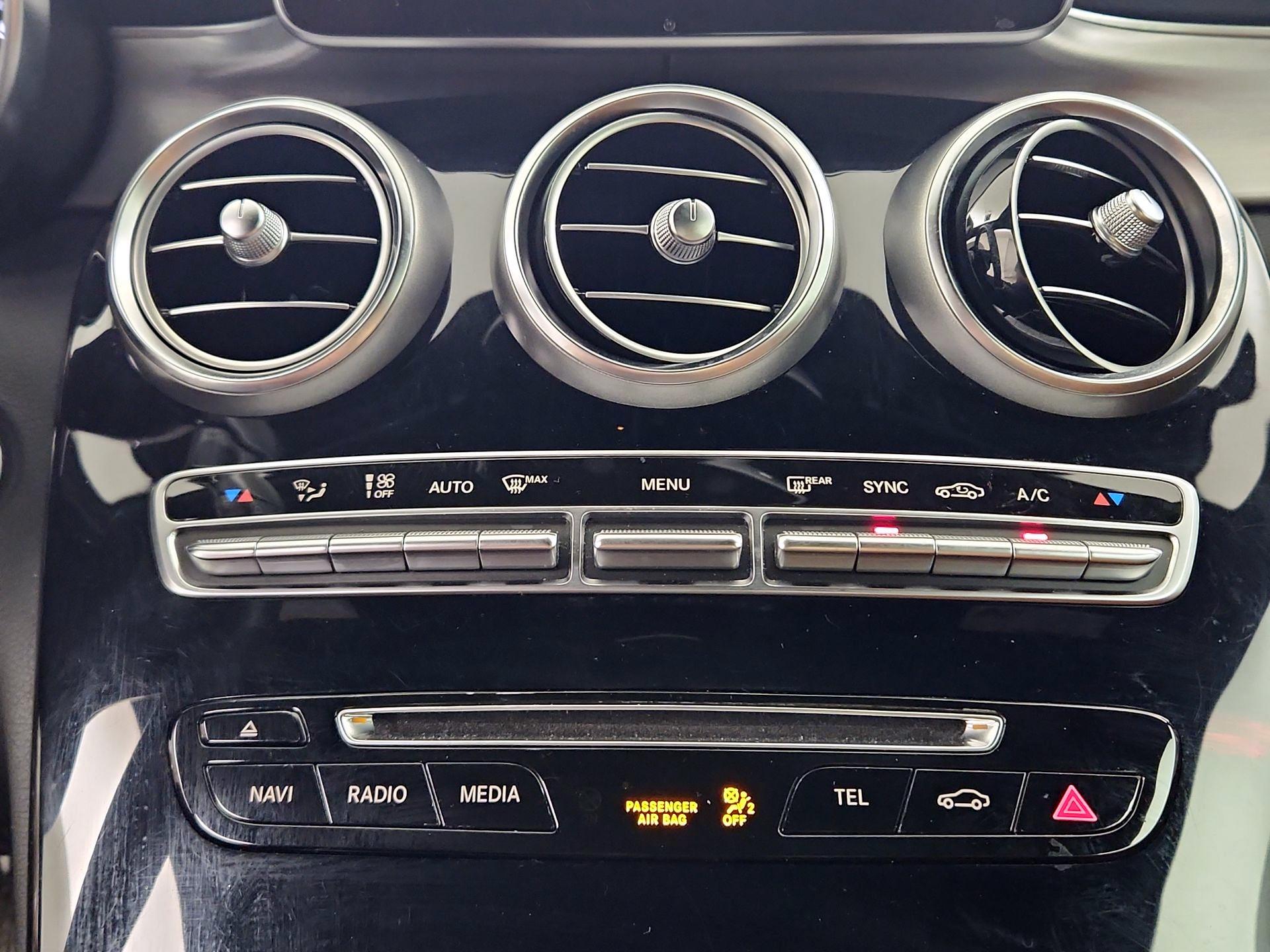 Thumbnail: 2017 Mercedes-Benz C-Class - 14