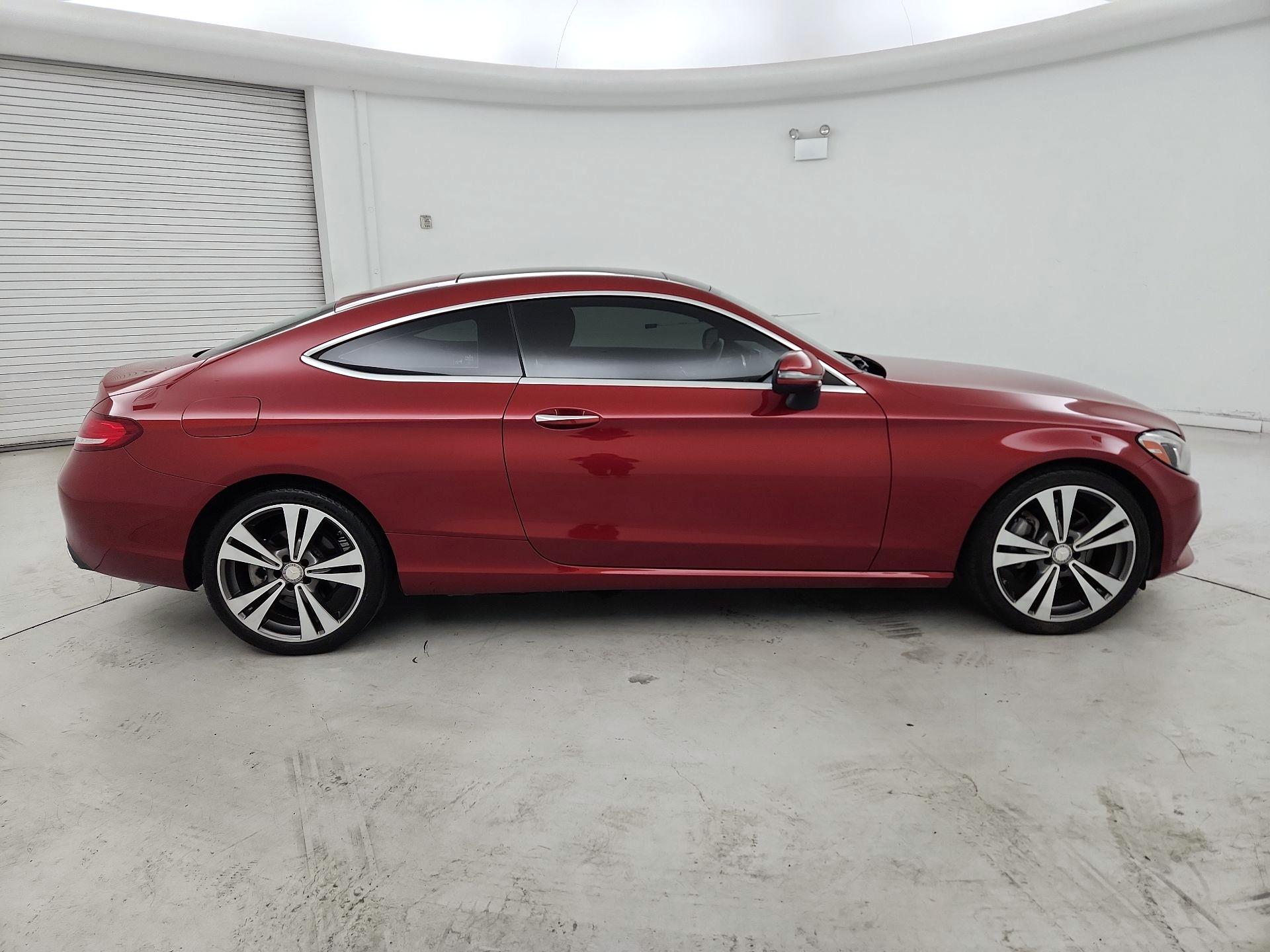Thumbnail: 2017 Mercedes-Benz C-Class - 4