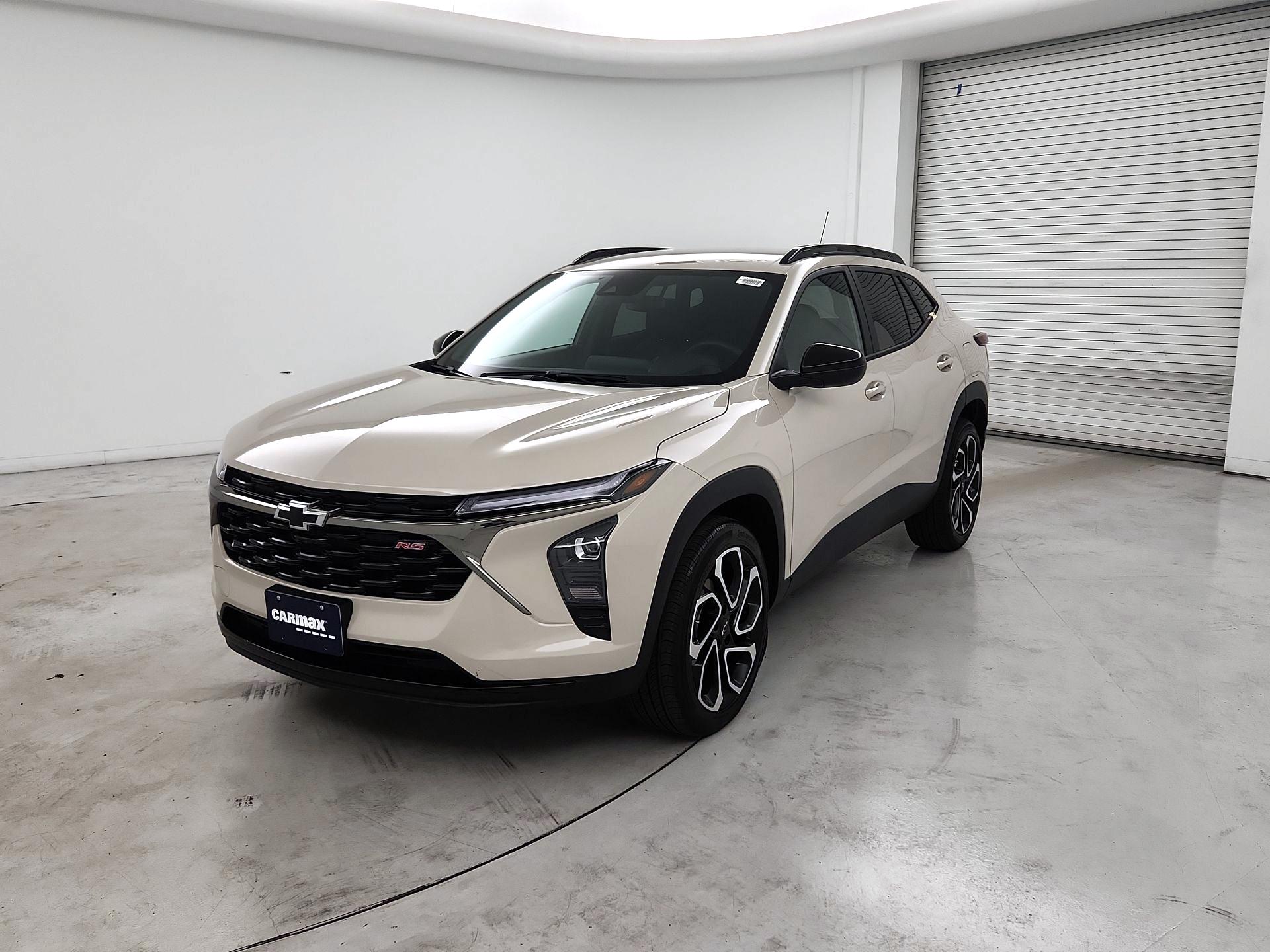 Thumbnail: 2026 Chevrolet Trax - 3
