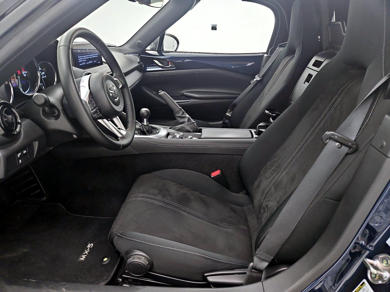 2024 Mazda MX-5 Miata Club - Photo 12