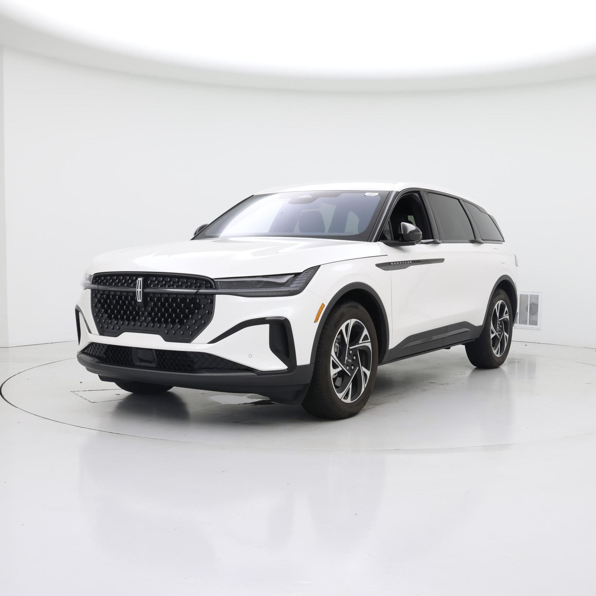 Thumbnail: 2025 Lincoln Nautilus - 4