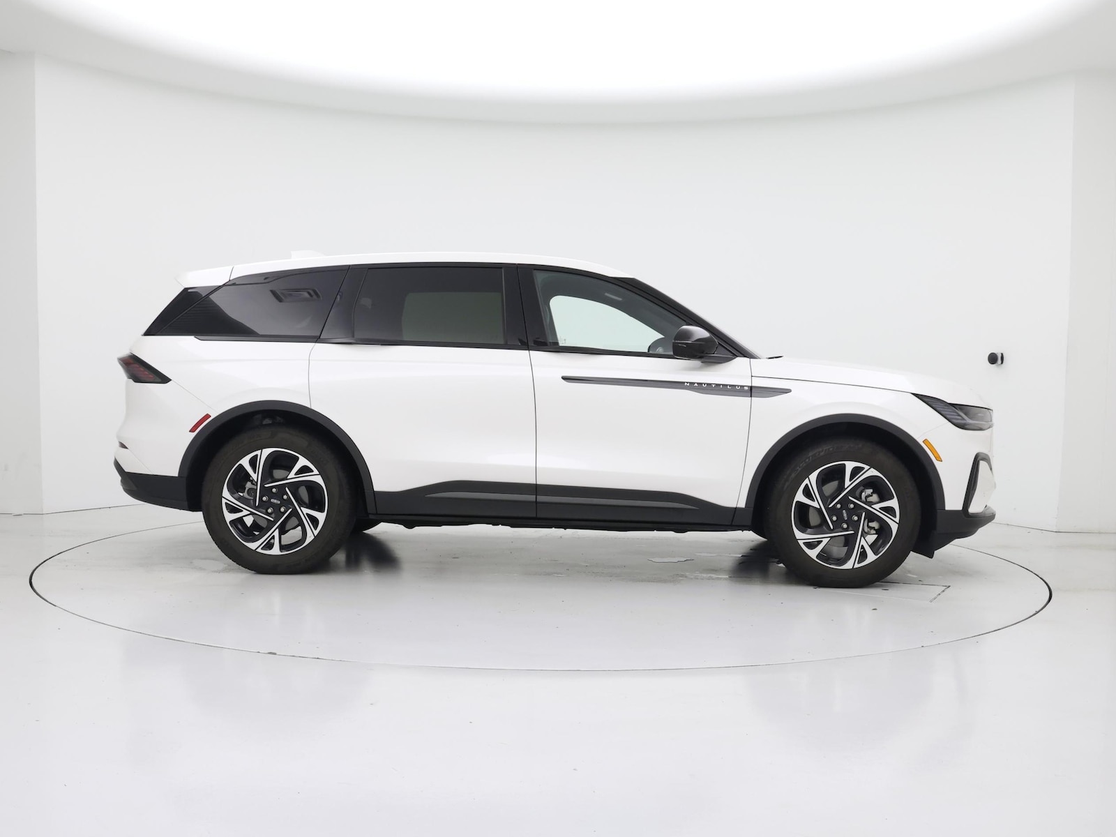 2025 Lincoln Nautilus Premiere - Photo 8