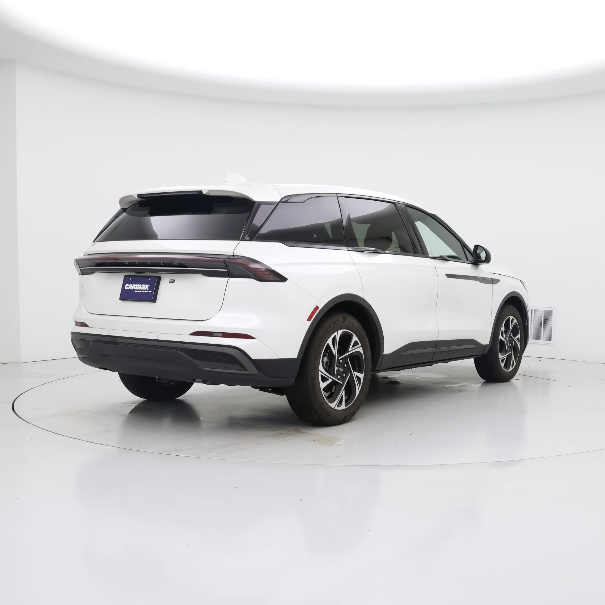 Thumbnail: 2025 Lincoln Nautilus - 8