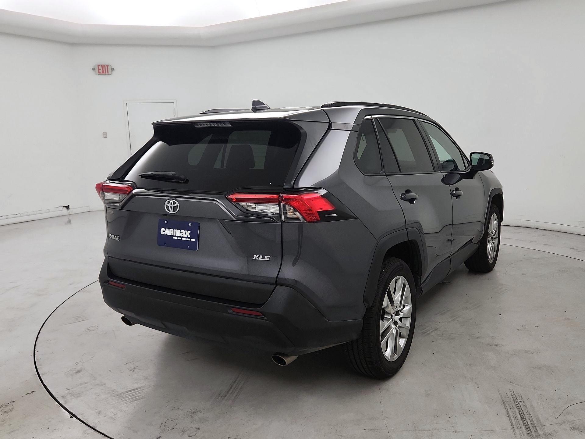 Thumbnail: 2019 Toyota RAV4 - 5