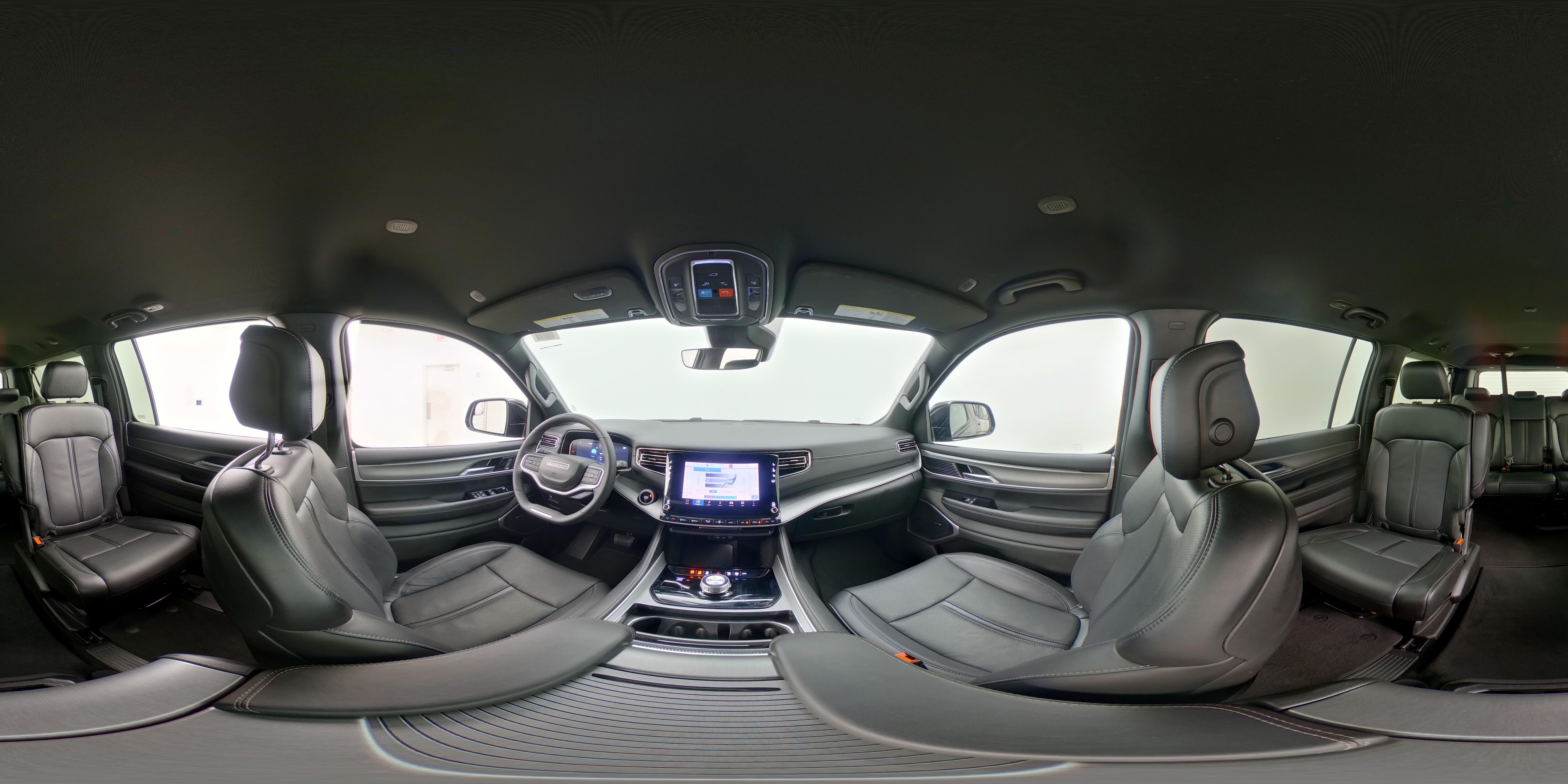 2025 Jeep Wagoneer L Series II - Photo 27