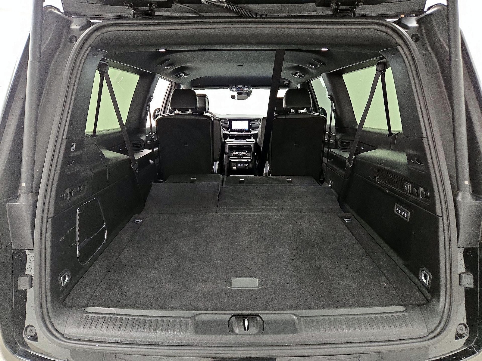 2025 Jeep Wagoneer L Series II - Photo 24