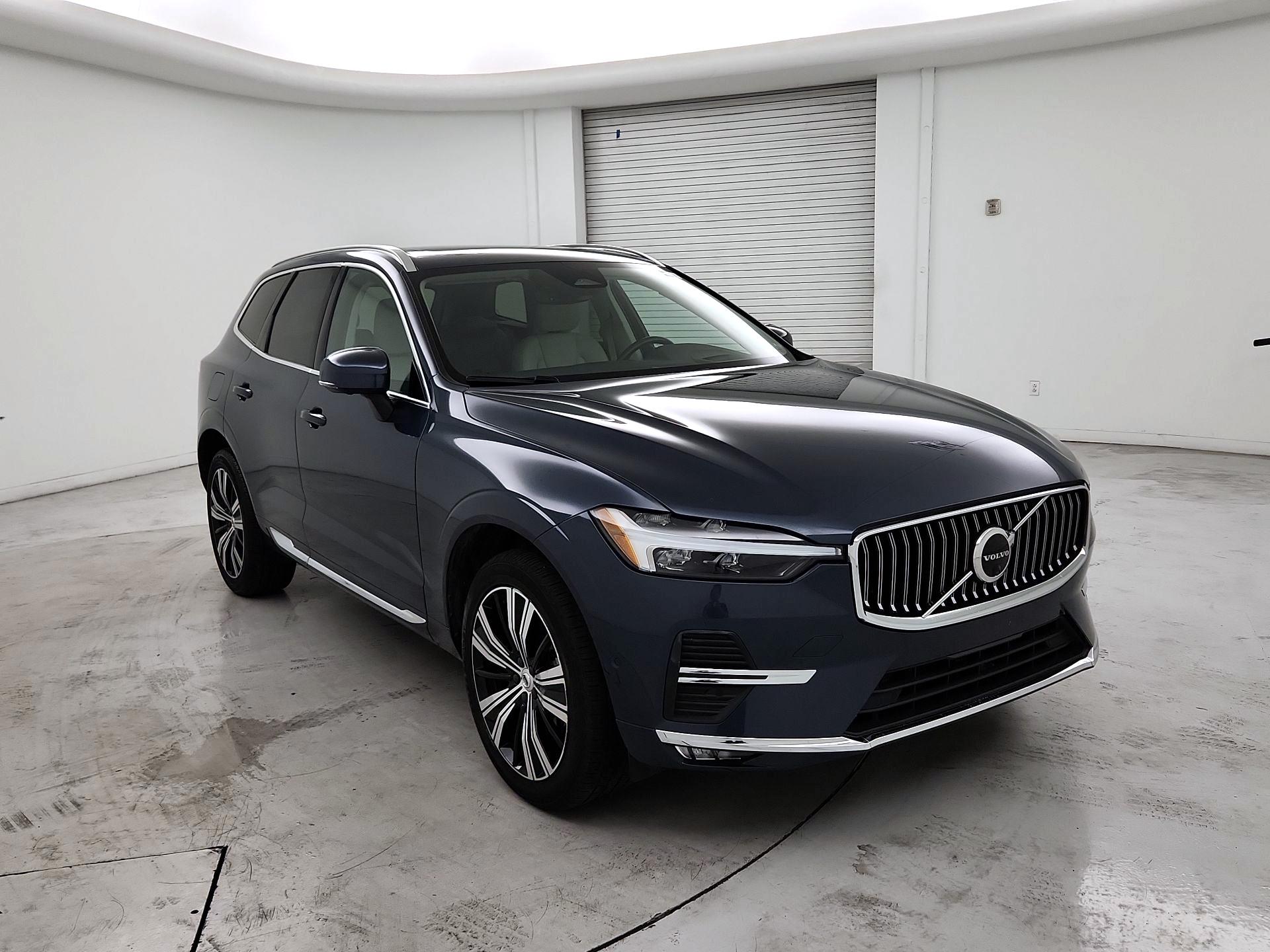 Thumbnail: 2022 Volvo XC60 - 1