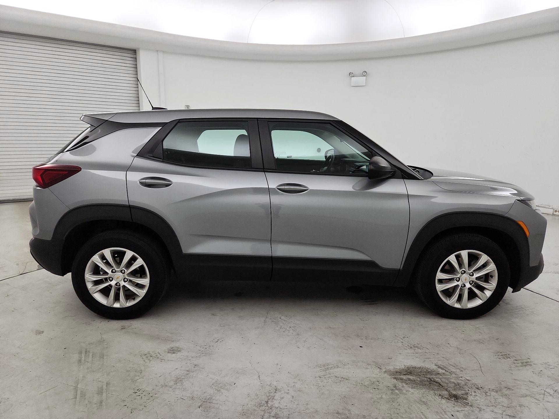 Thumbnail: 2023 Chevrolet TrailBlazer - 4