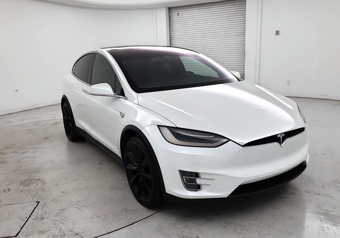 2020 Tesla Model X Long Range in White — CarMax photo