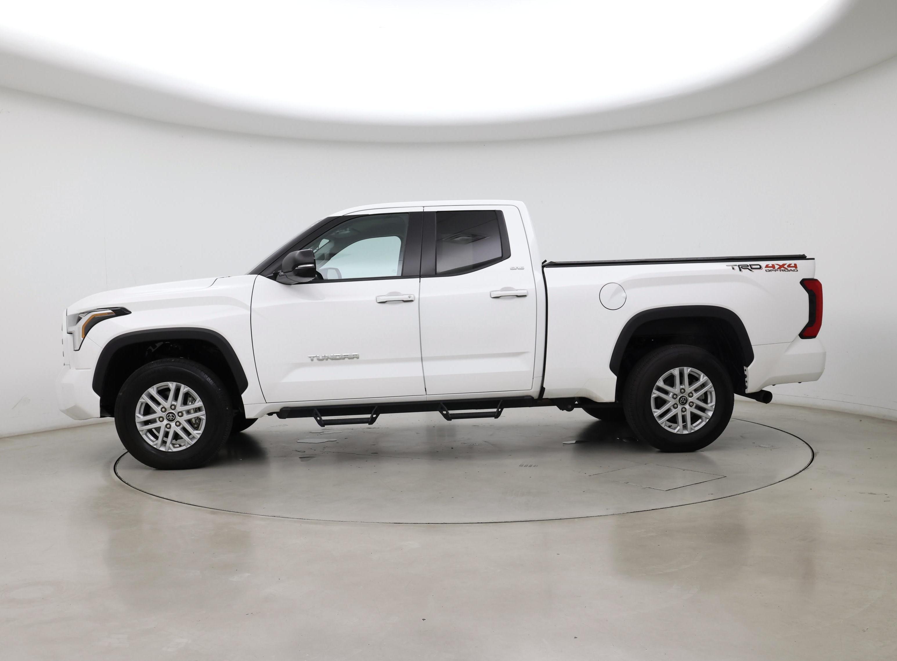 Thumbnail: 2024 Toyota Tundra - 3