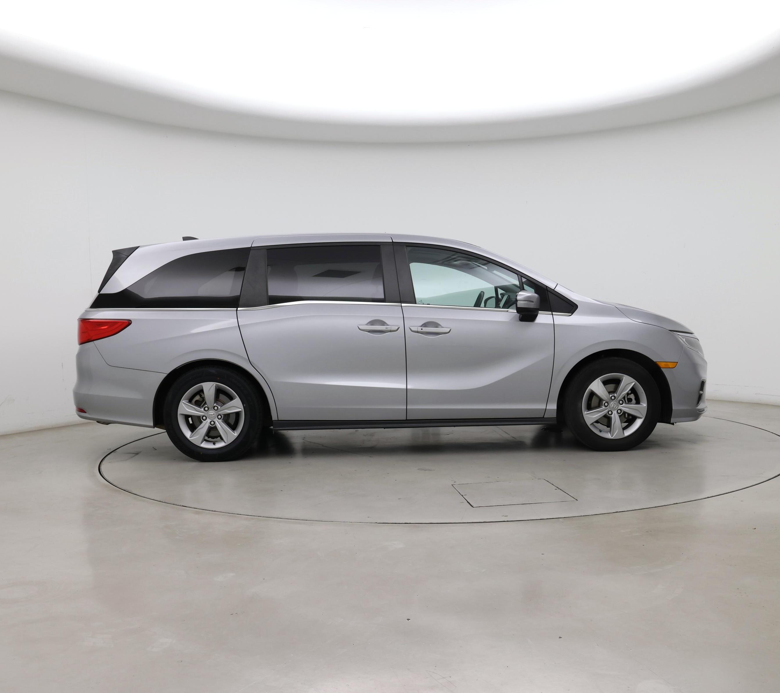 Thumbnail: 2018 Honda Odyssey - 7