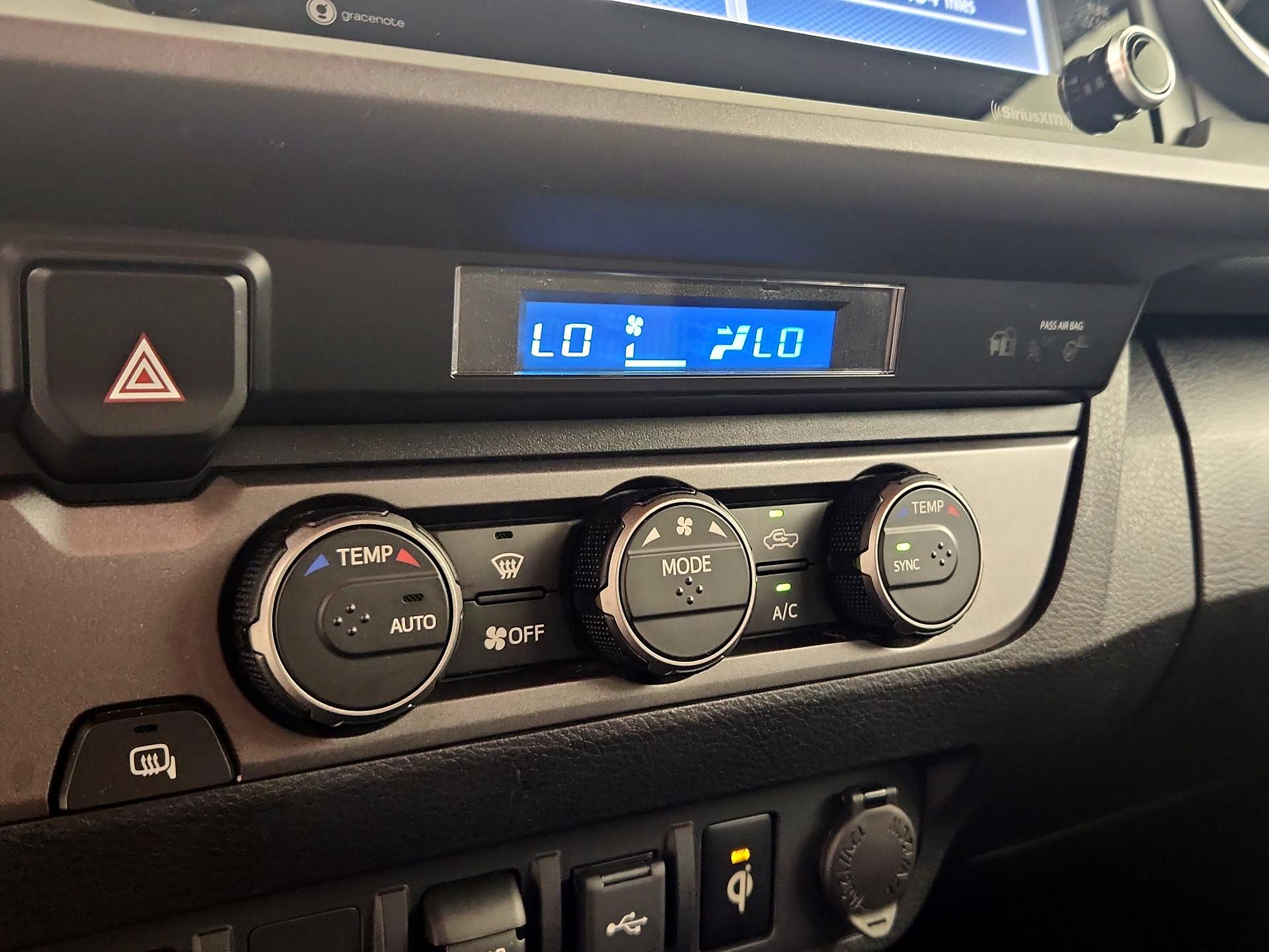Thumbnail: 2021 Toyota Tacoma - 14