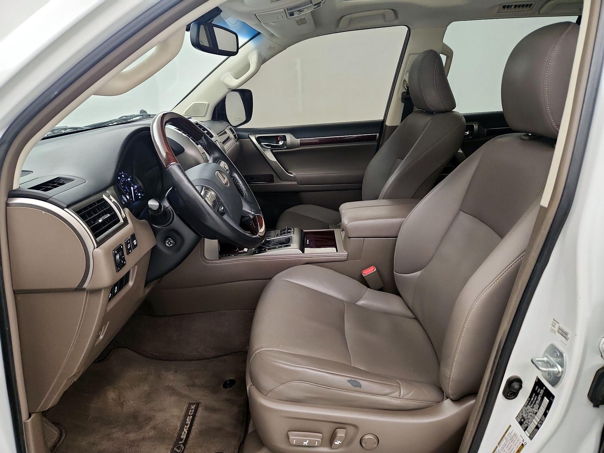Thumbnail: 2019 Lexus GX - 9