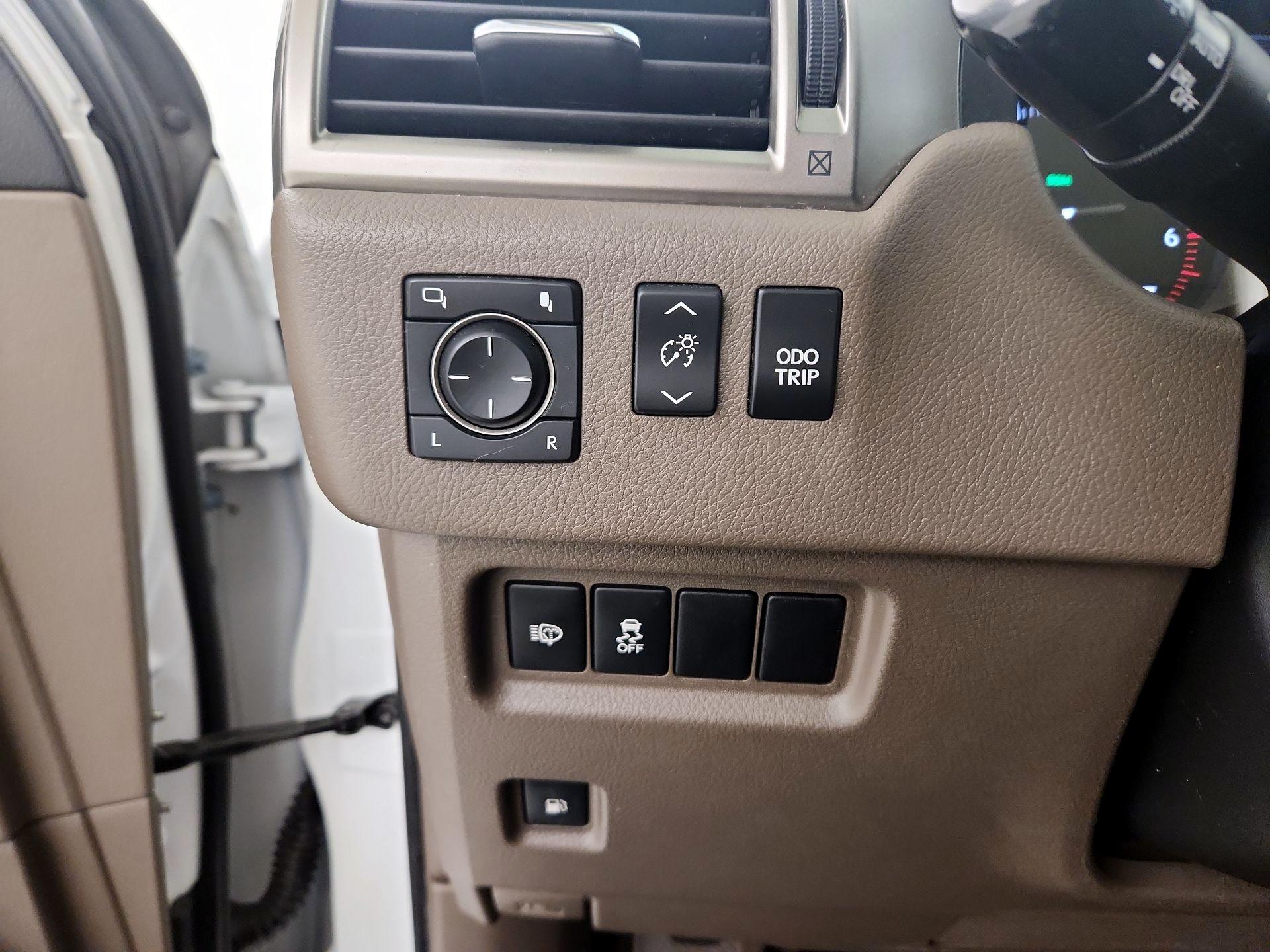 Thumbnail: 2019 Lexus GX - 11