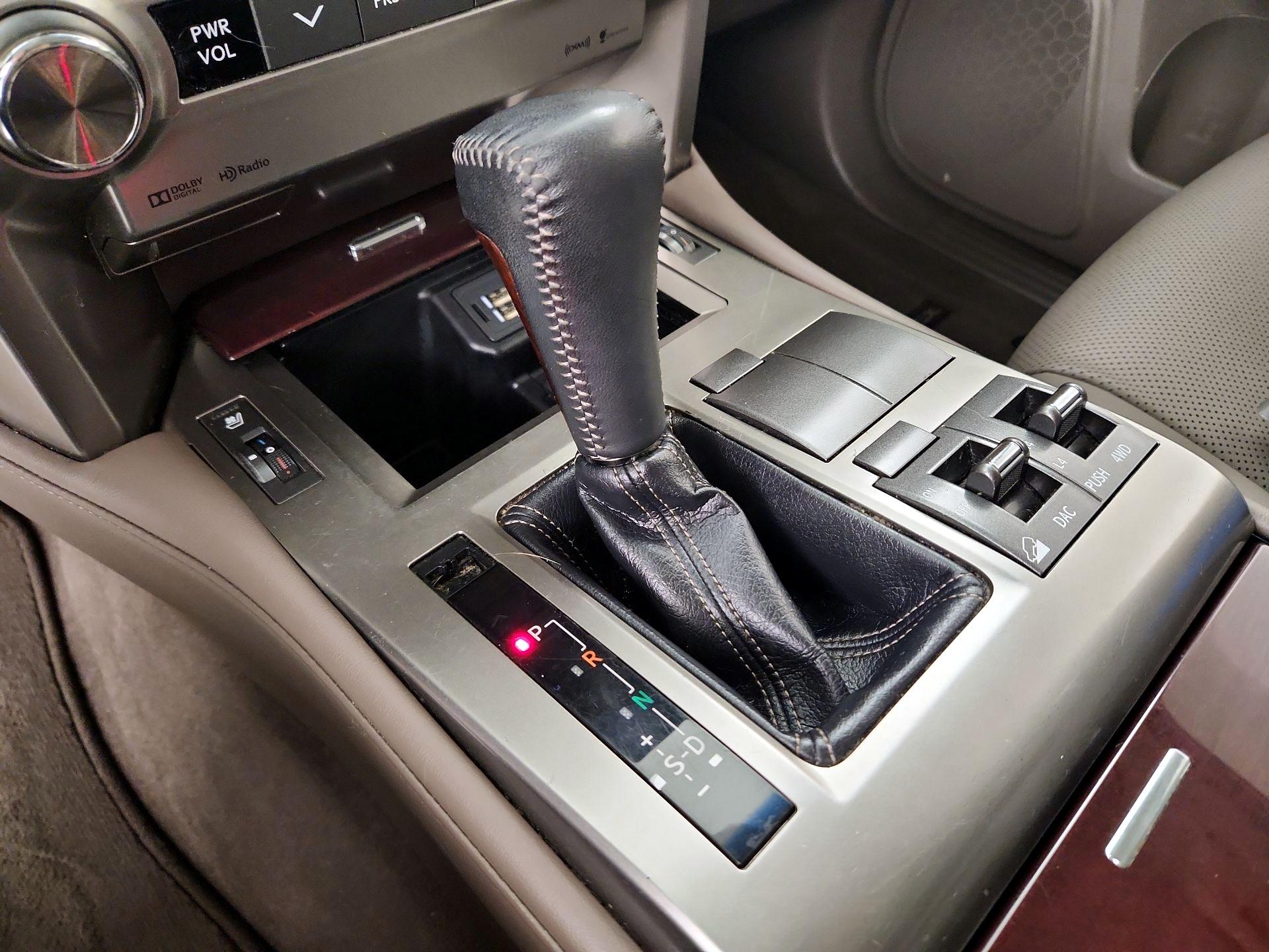 Thumbnail: 2019 Lexus GX - 16