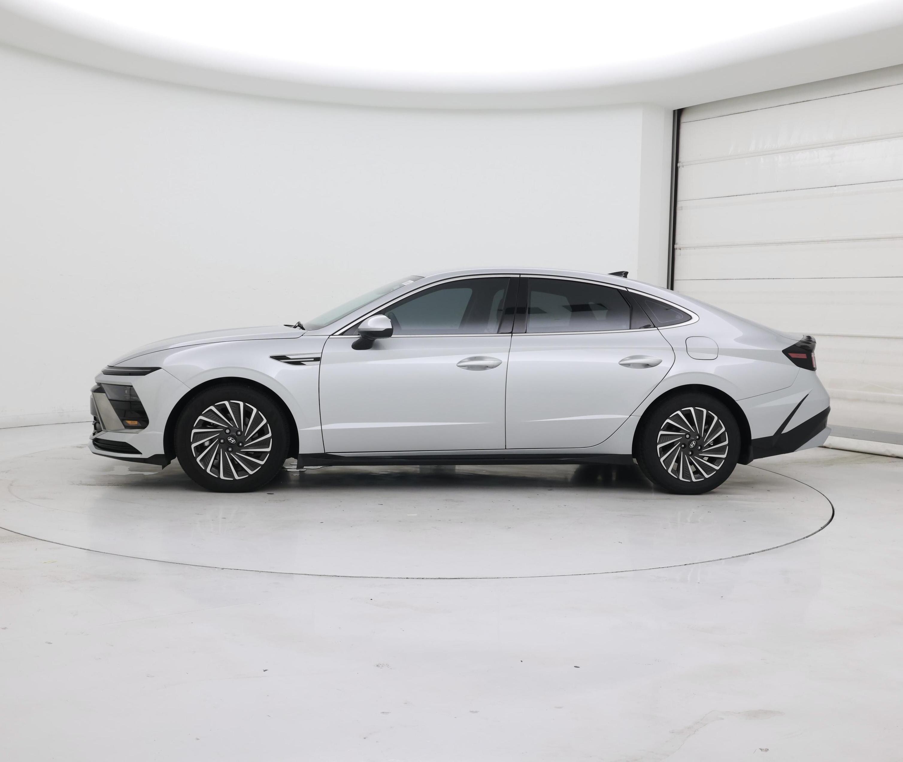 Thumbnail: 2025 Hyundai Sonata - 3