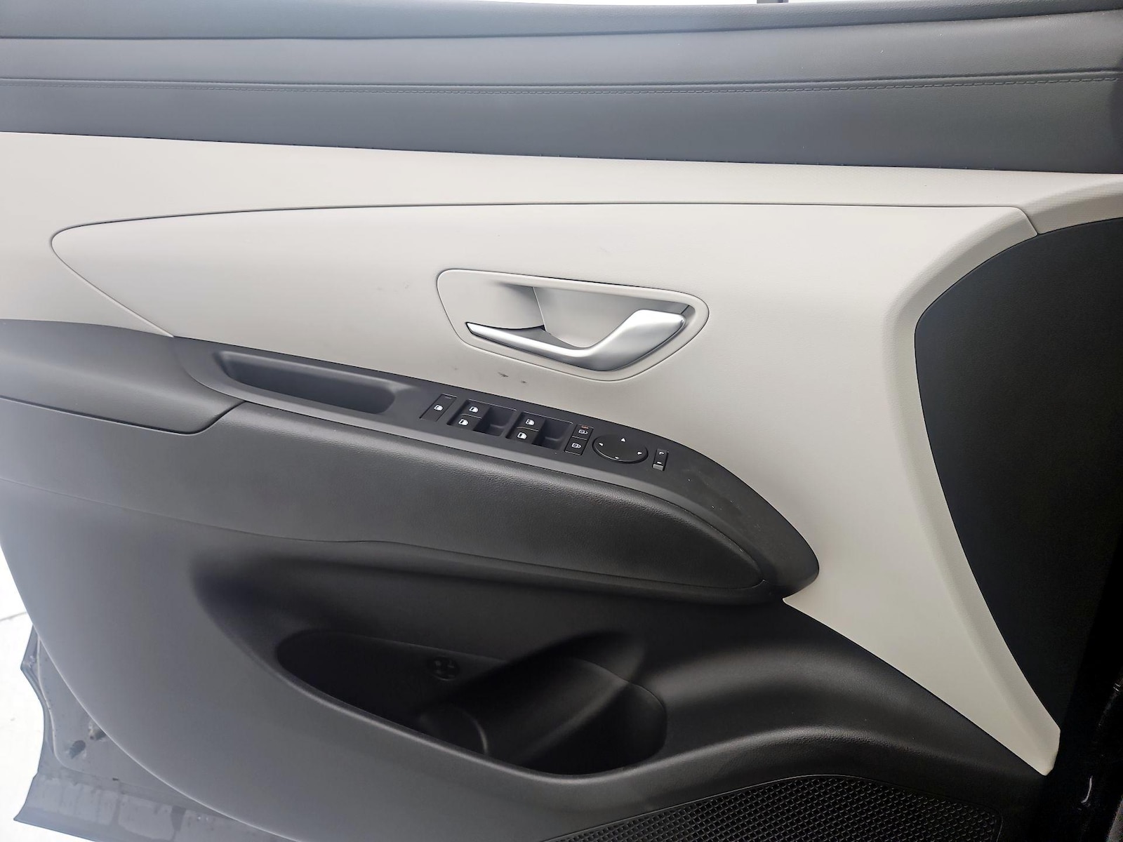 2025 Hyundai Tucson SE - Photo 13