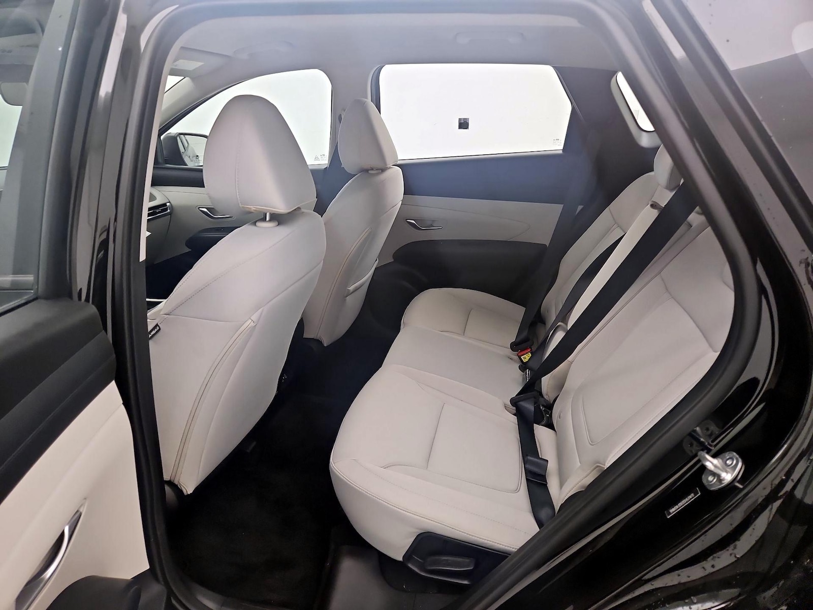2025 Hyundai Tucson SE - Photo 20