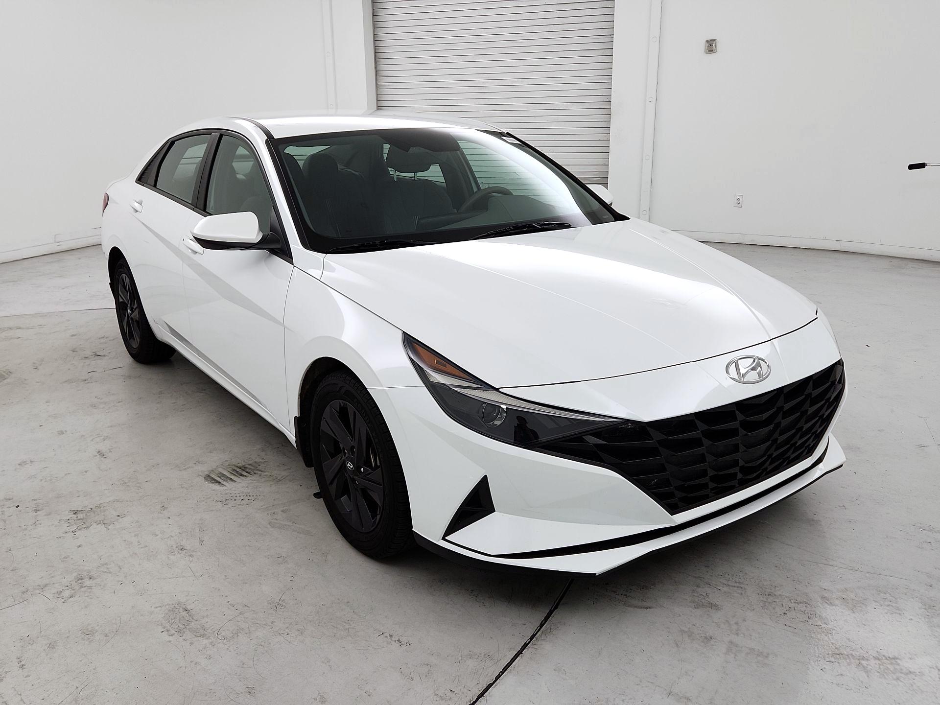 Thumbnail: 2022 Hyundai Elantra - 1