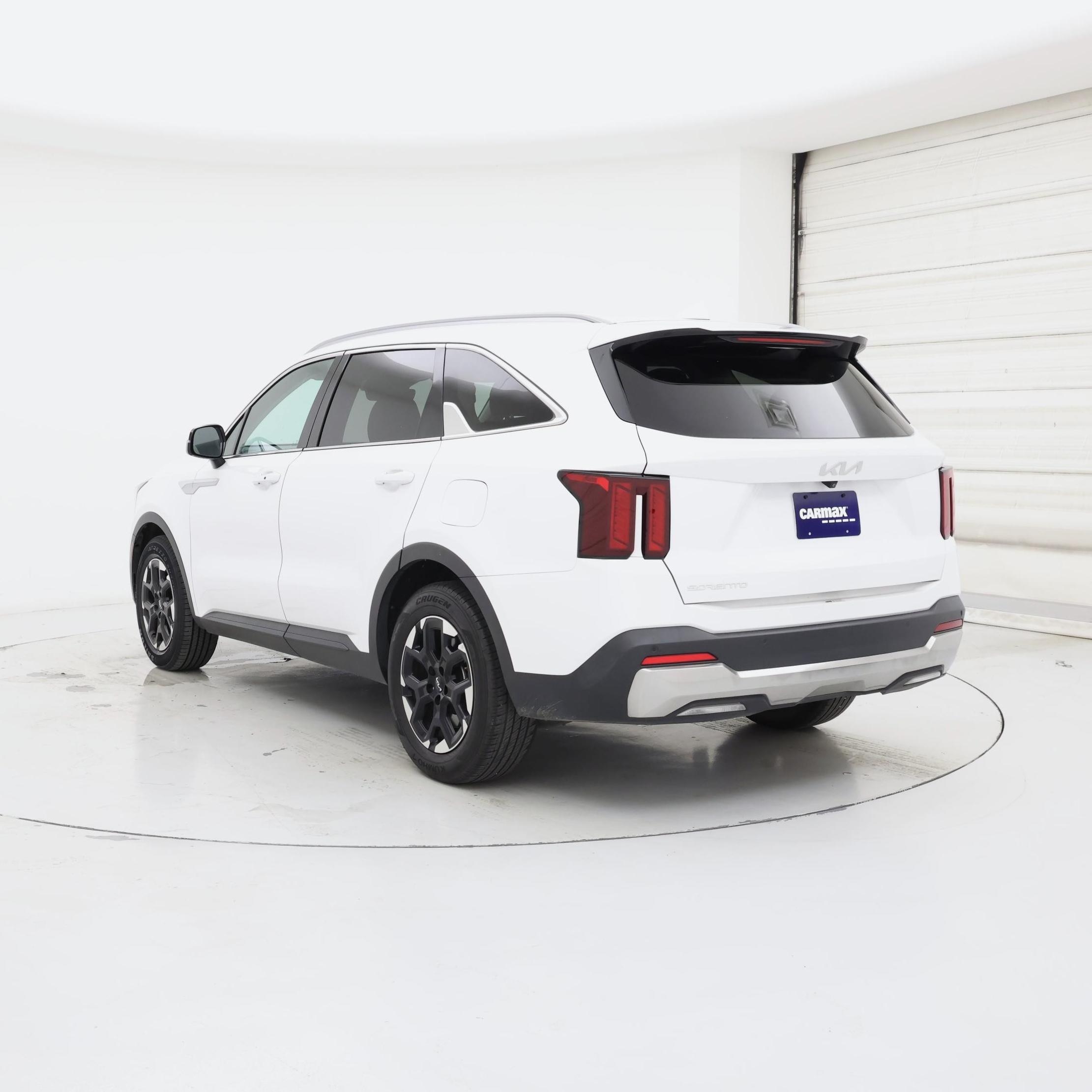 Thumbnail: 2024 Kia Sorento - 2