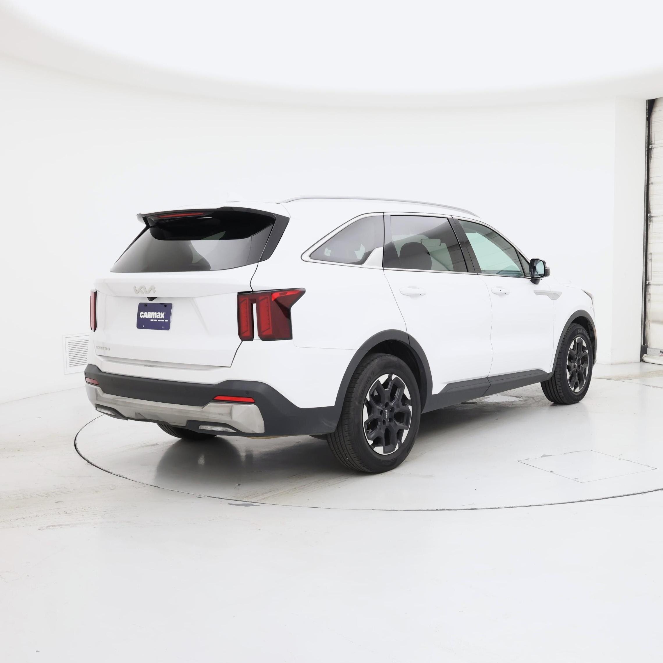 Thumbnail: 2024 Kia Sorento - 8
