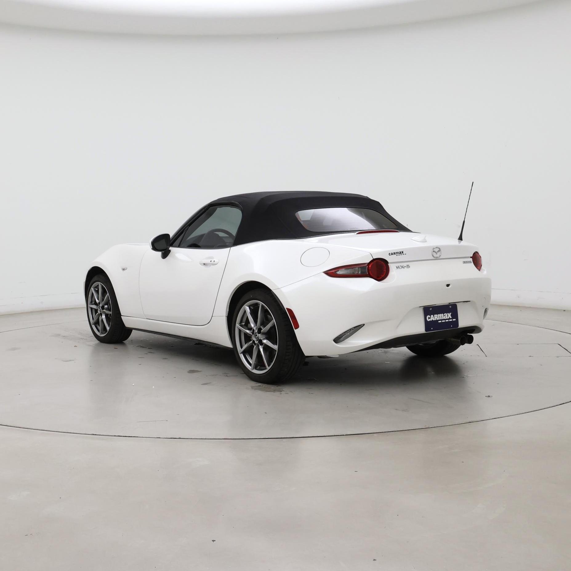 Thumbnail: 2023 Mazda MX-5 Miata - 2