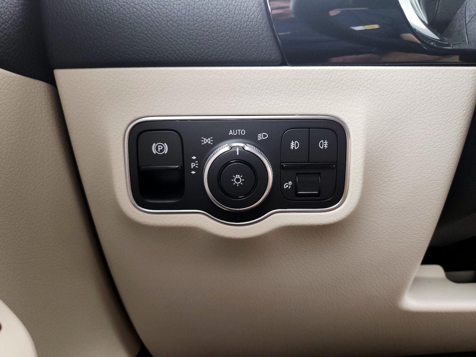 2025 Mercedes-Benz GLA GLA250 - Photo 12