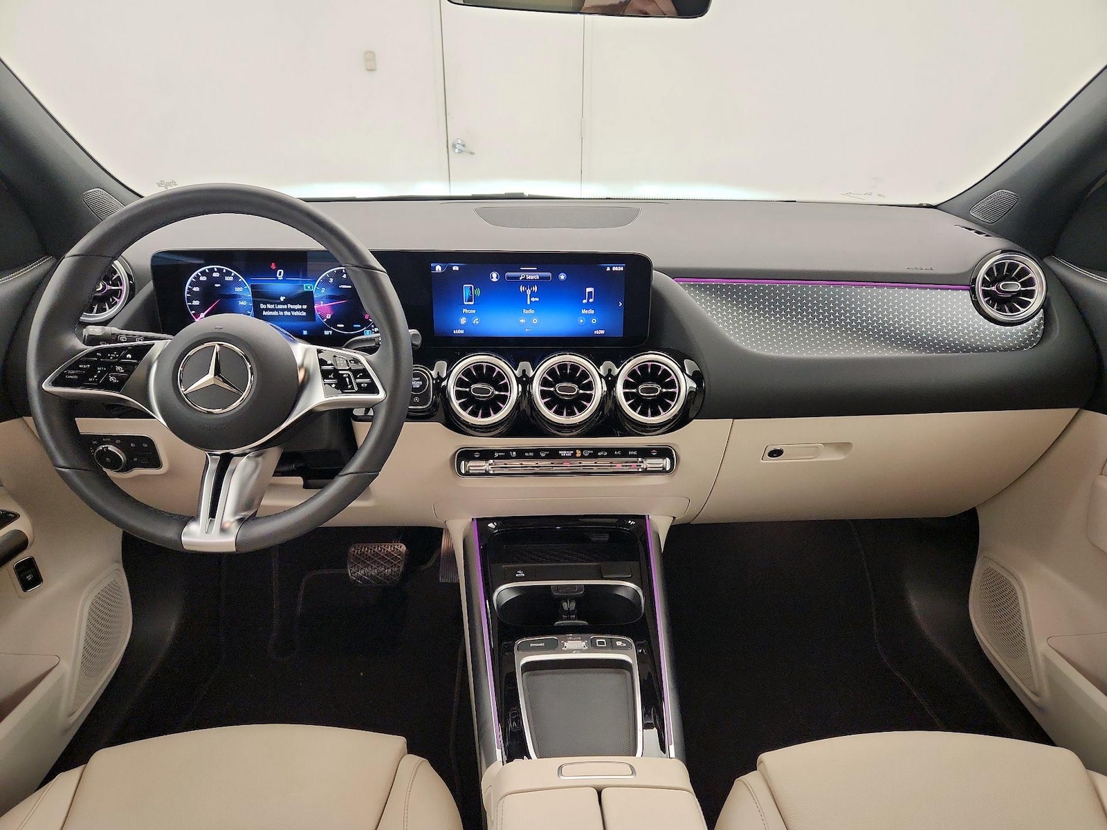 2025 Mercedes-Benz GLA GLA250 - Photo 8