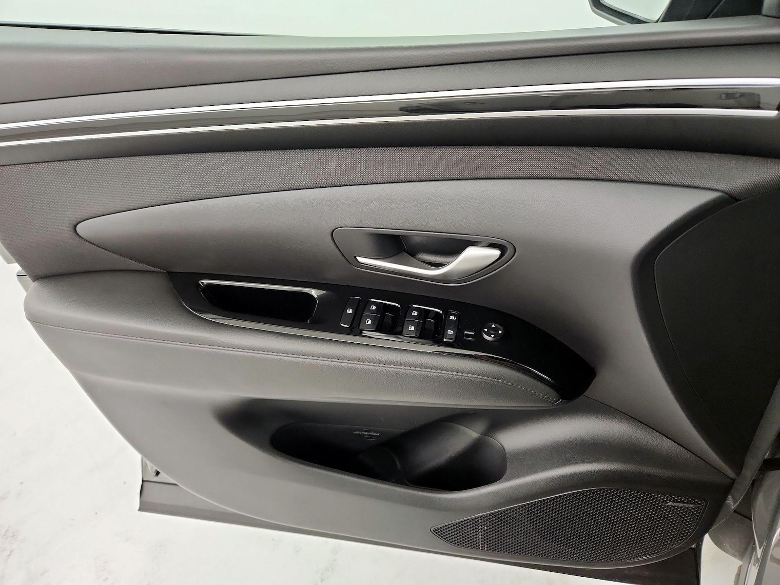 2024 Hyundai Santa Cruz Limited - Photo 11