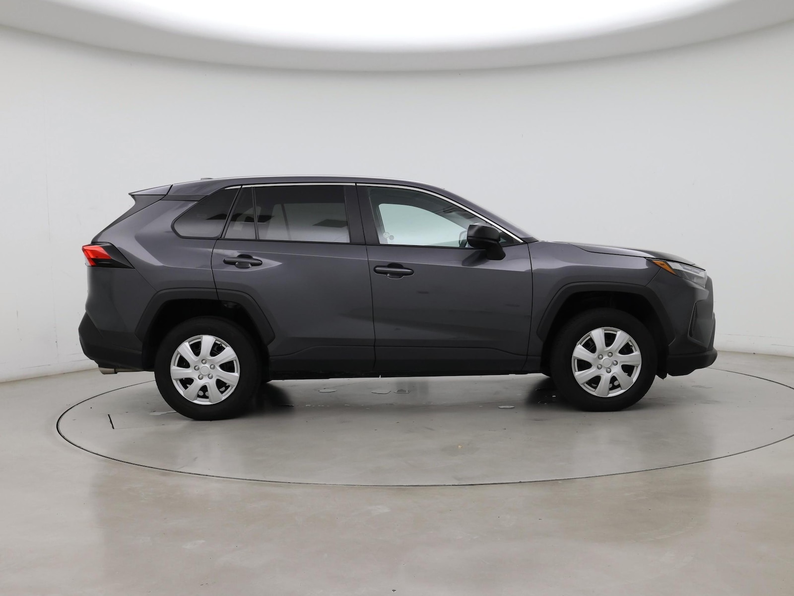 2025 Toyota RAV4 LE - Photo 8