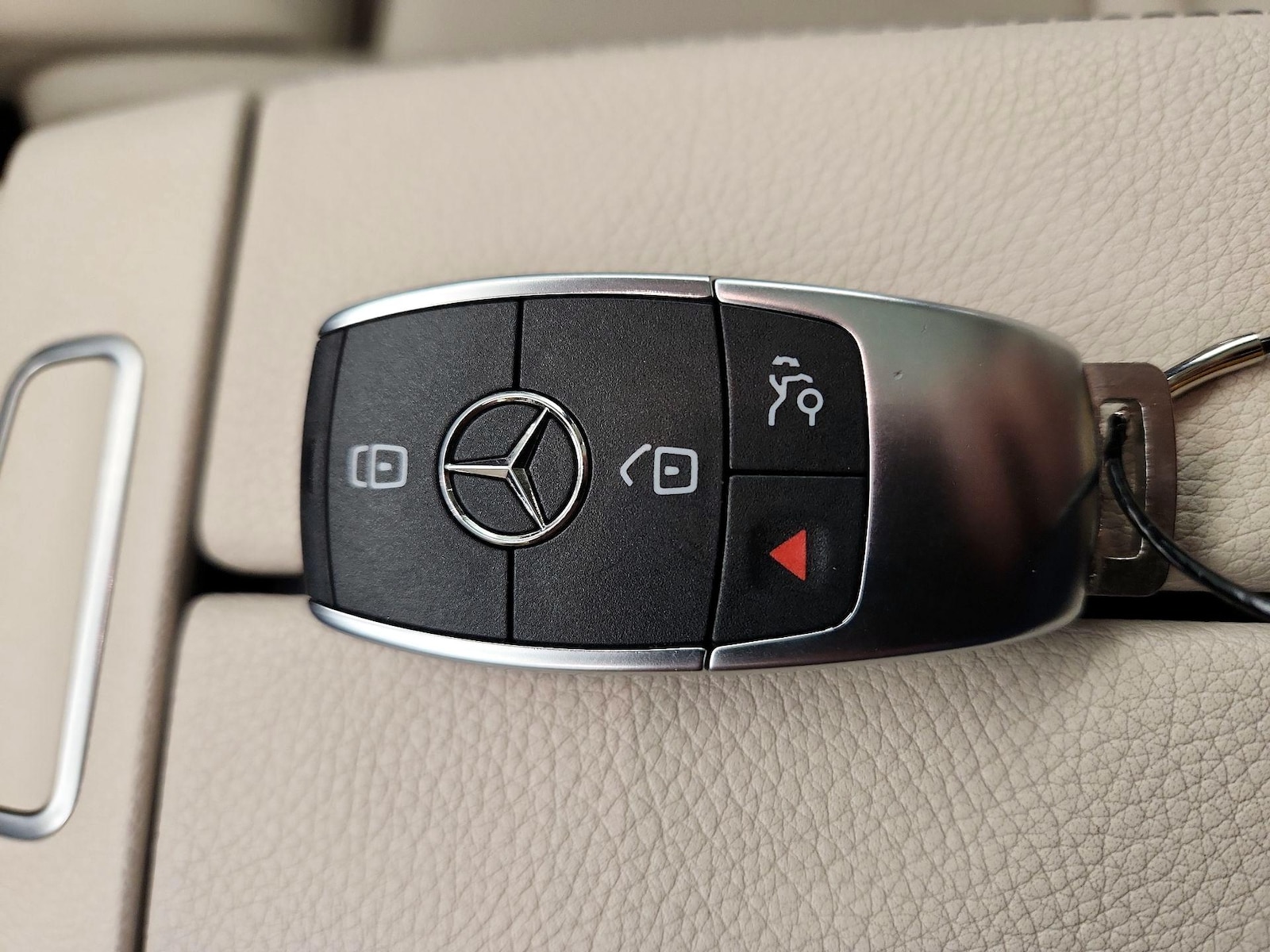 2023 Mercedes-Benz GLB Base - Photo 24