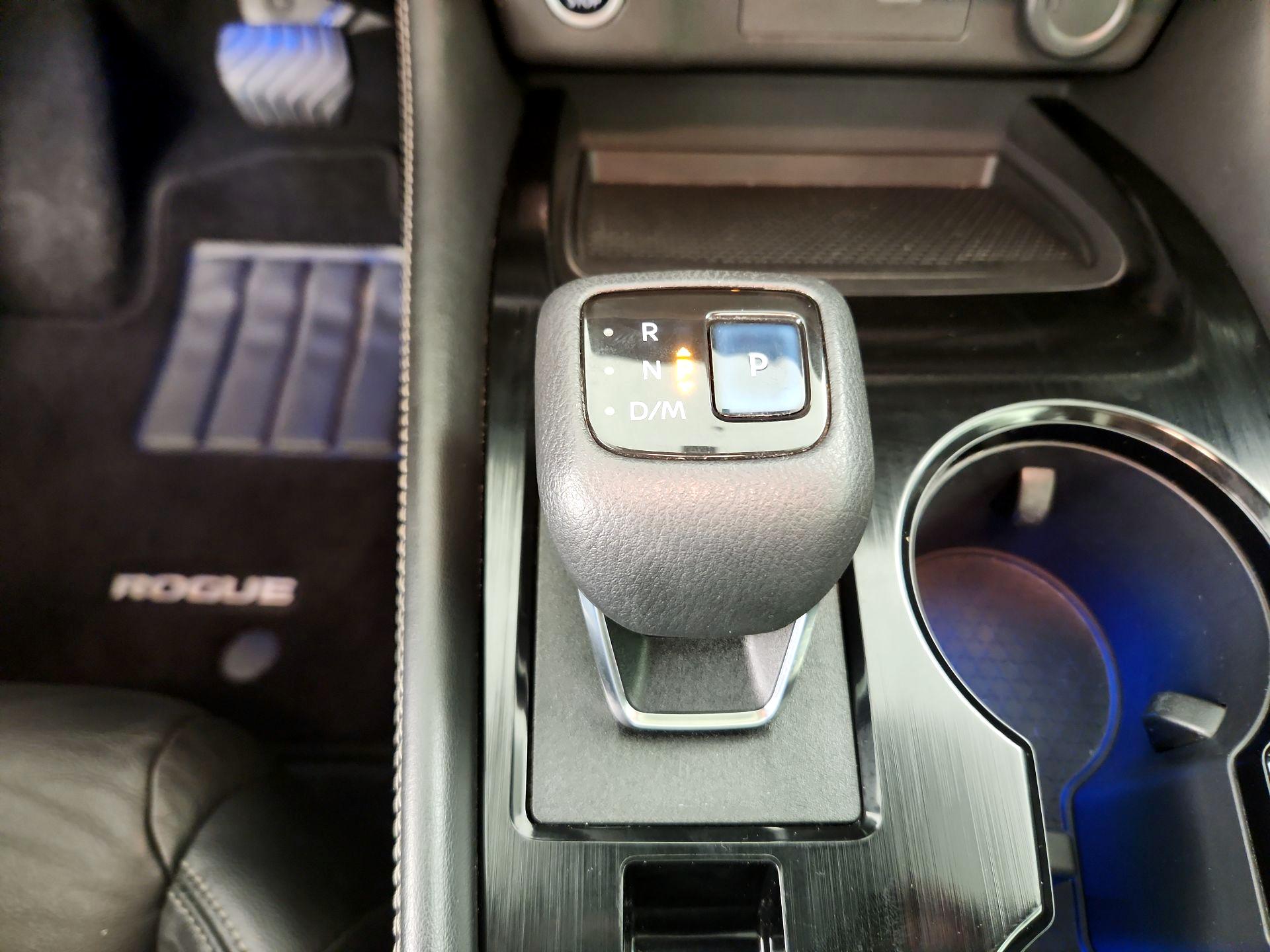 Thumbnail: 2021 Nissan Rogue - 16