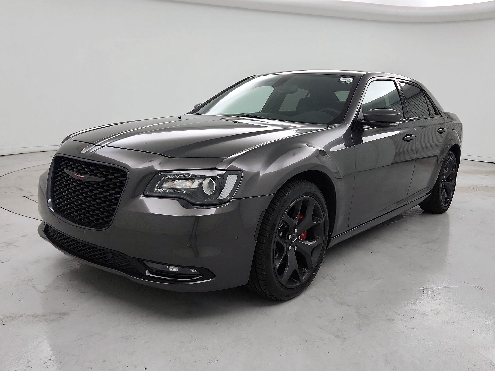 Thumbnail: 2023 Chrysler 300 - 3