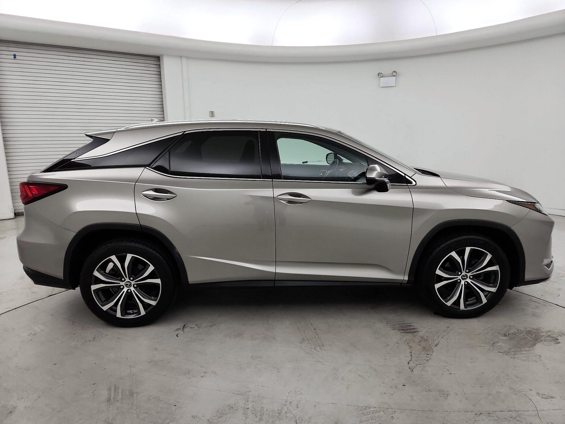 Thumbnail: 2020 Lexus RX - 4
