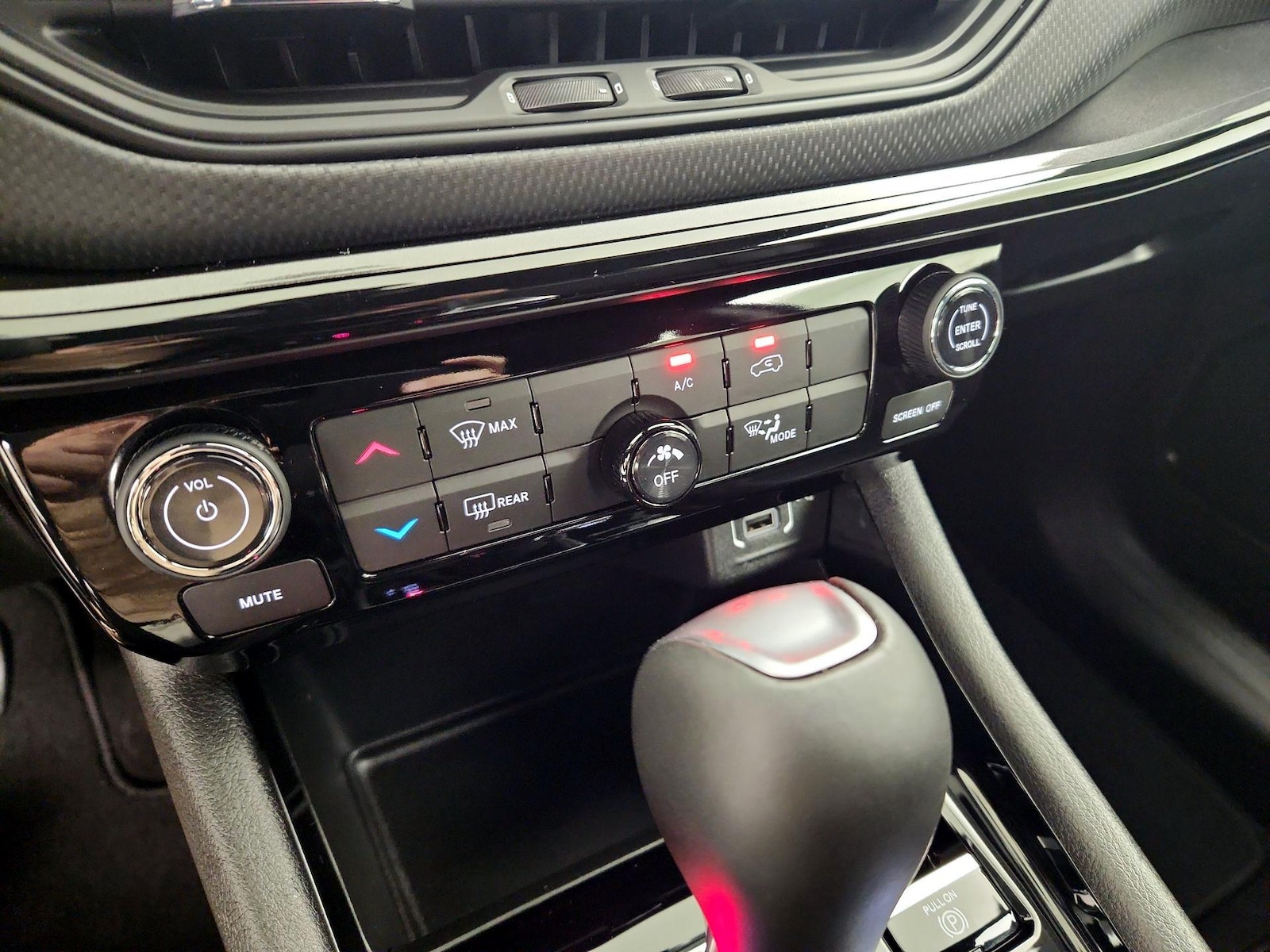 2026 Jeep Compass Latitude Altitude - Photo 15