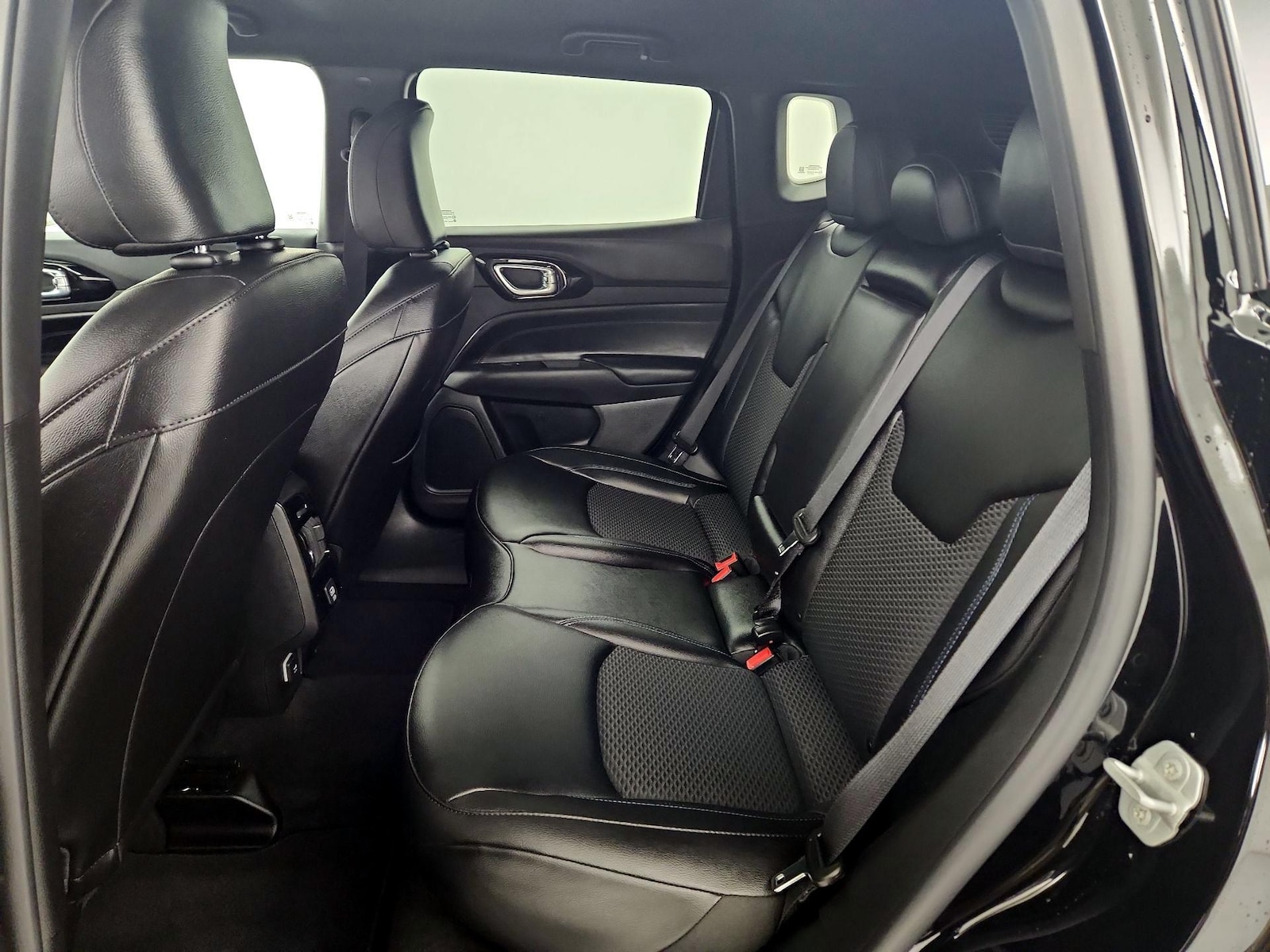 2026 Jeep Compass Latitude Altitude - Photo 18