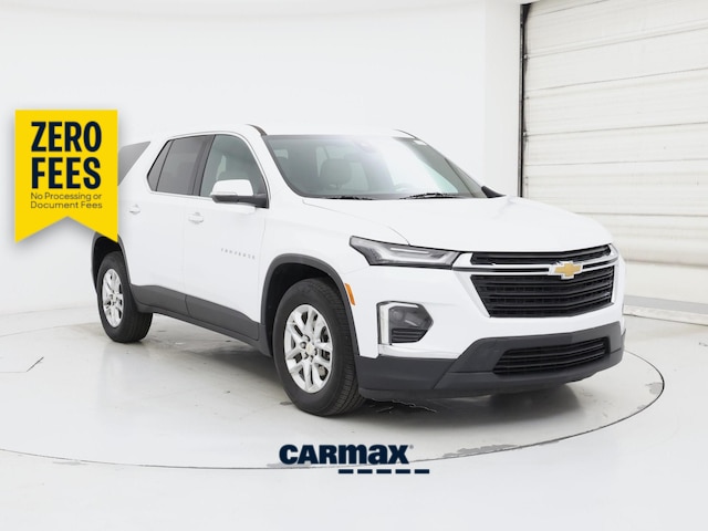 White 2023 Chevrolet Traverse SUV / Crossover Front-Wheel Drive Automatic