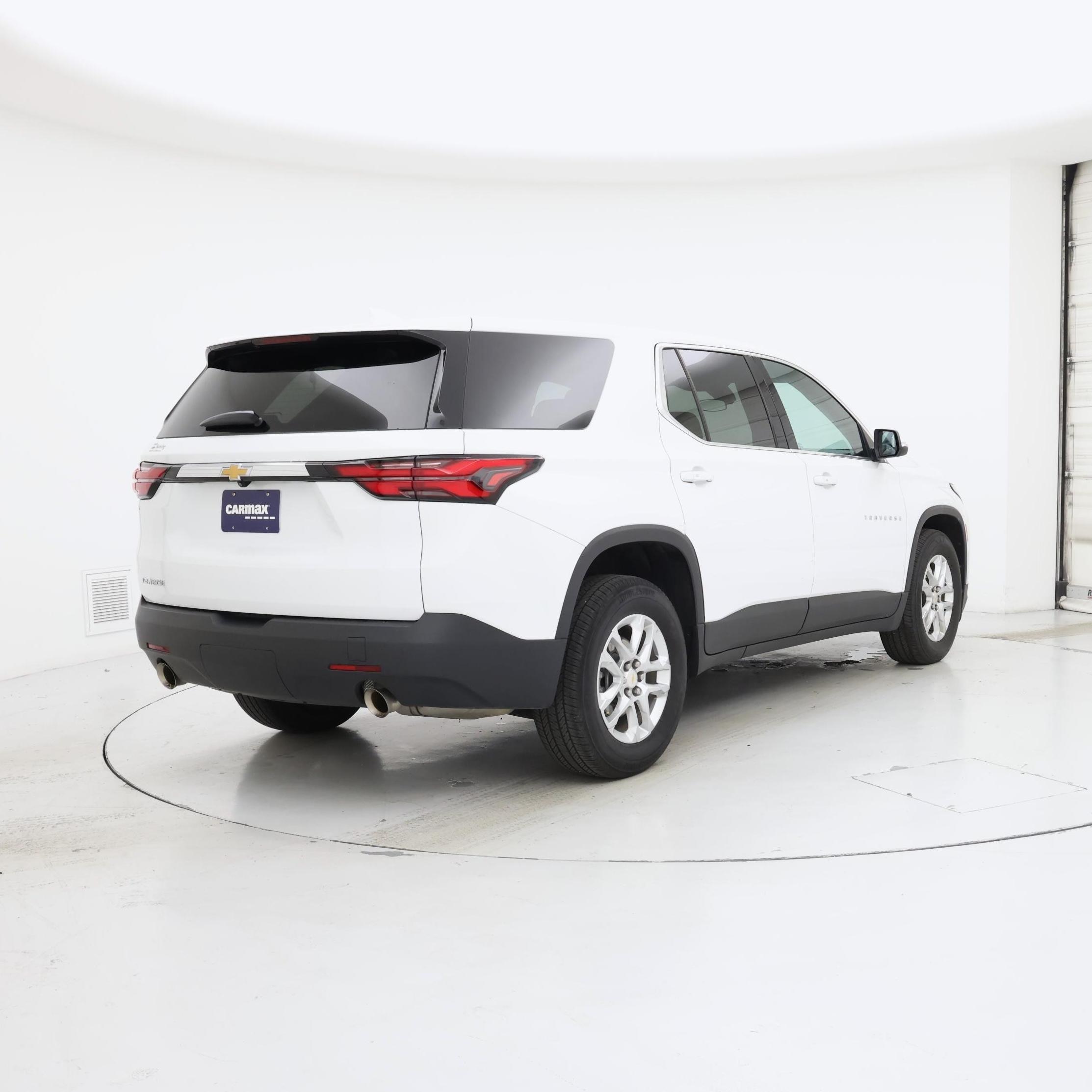 Thumbnail: 2023 Chevrolet Traverse - 8