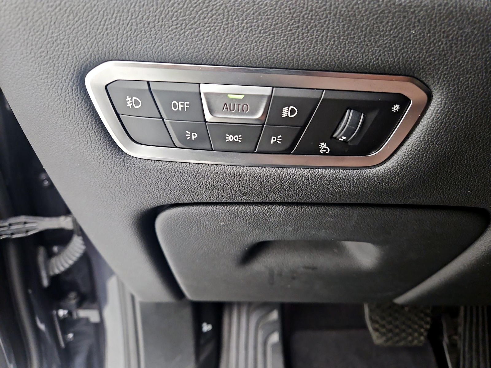 2020 BMW X5 40i - Photo 14